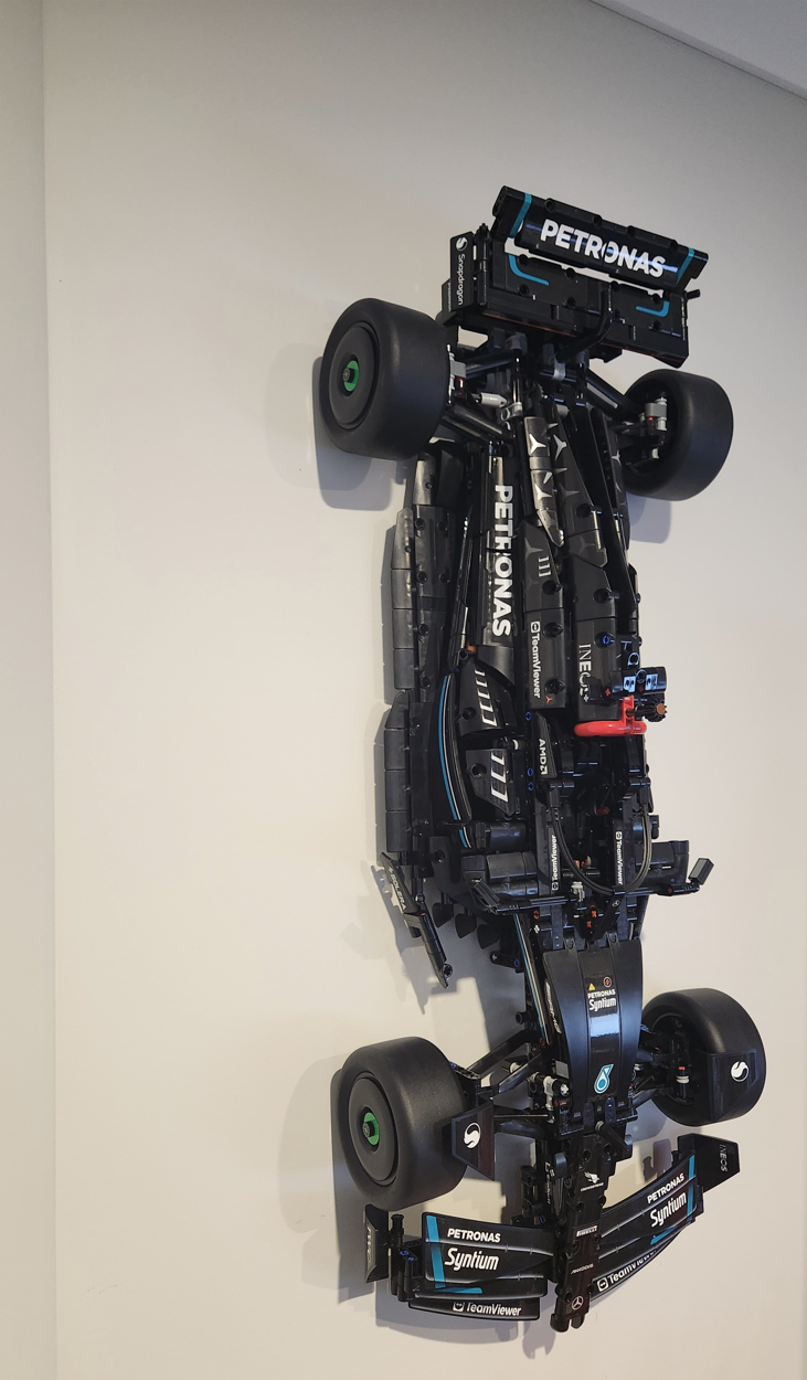 Wall Mount for Lego Mercedes AMG F1 W14 (Set 42171)