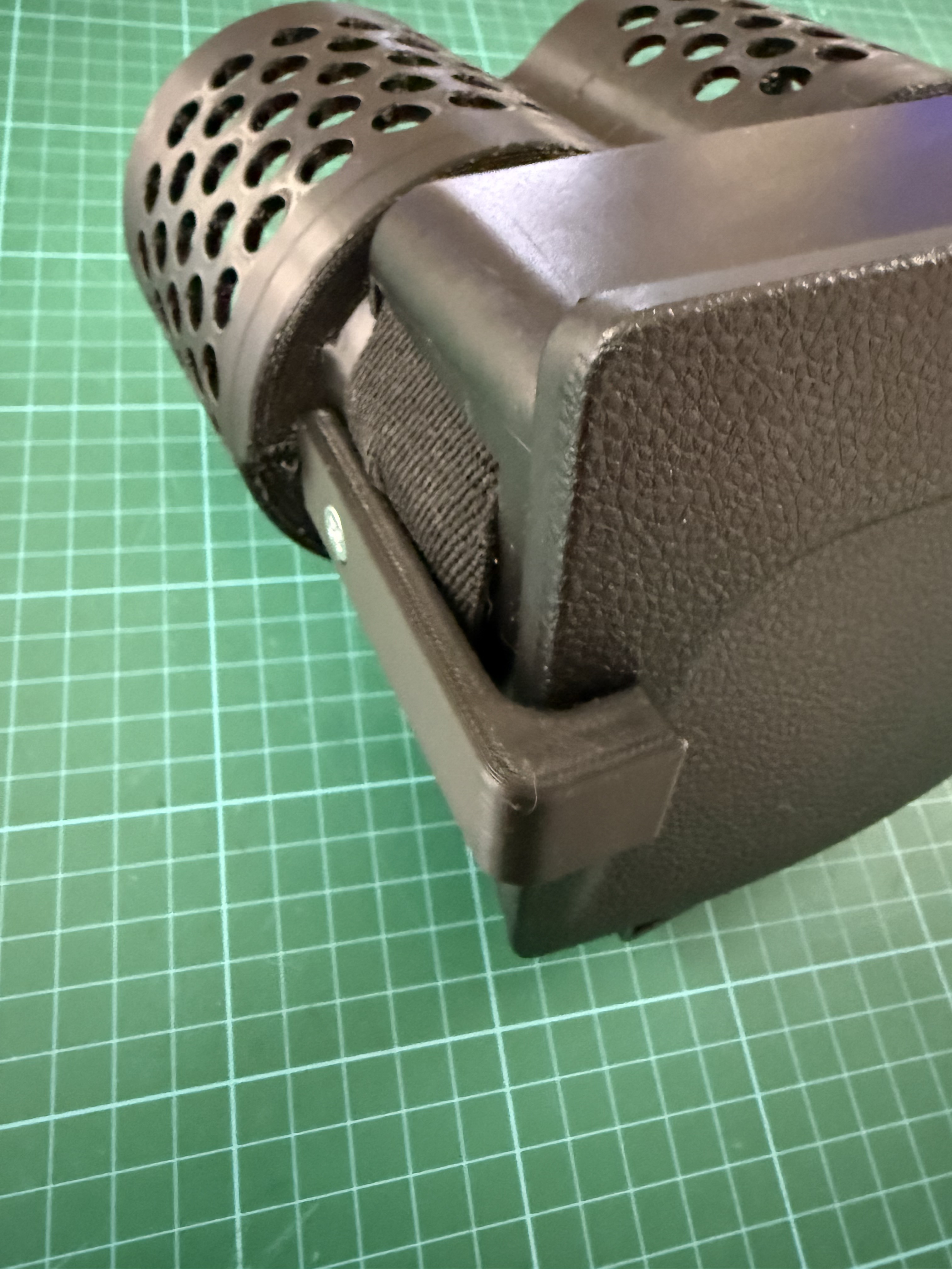 Ford Explorer cupholder