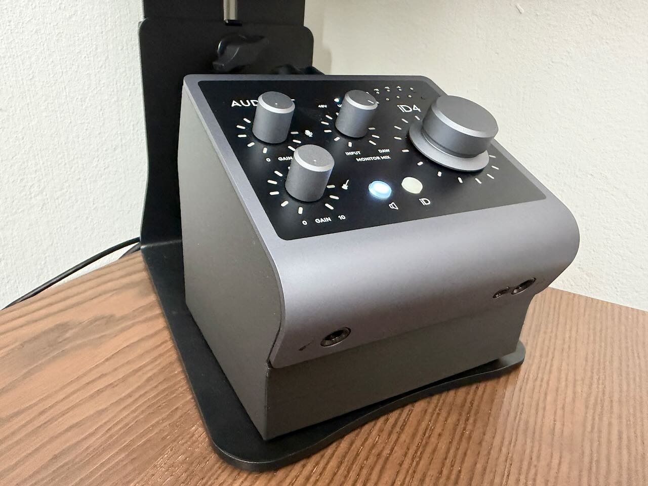Audient iD4 Desk Riser