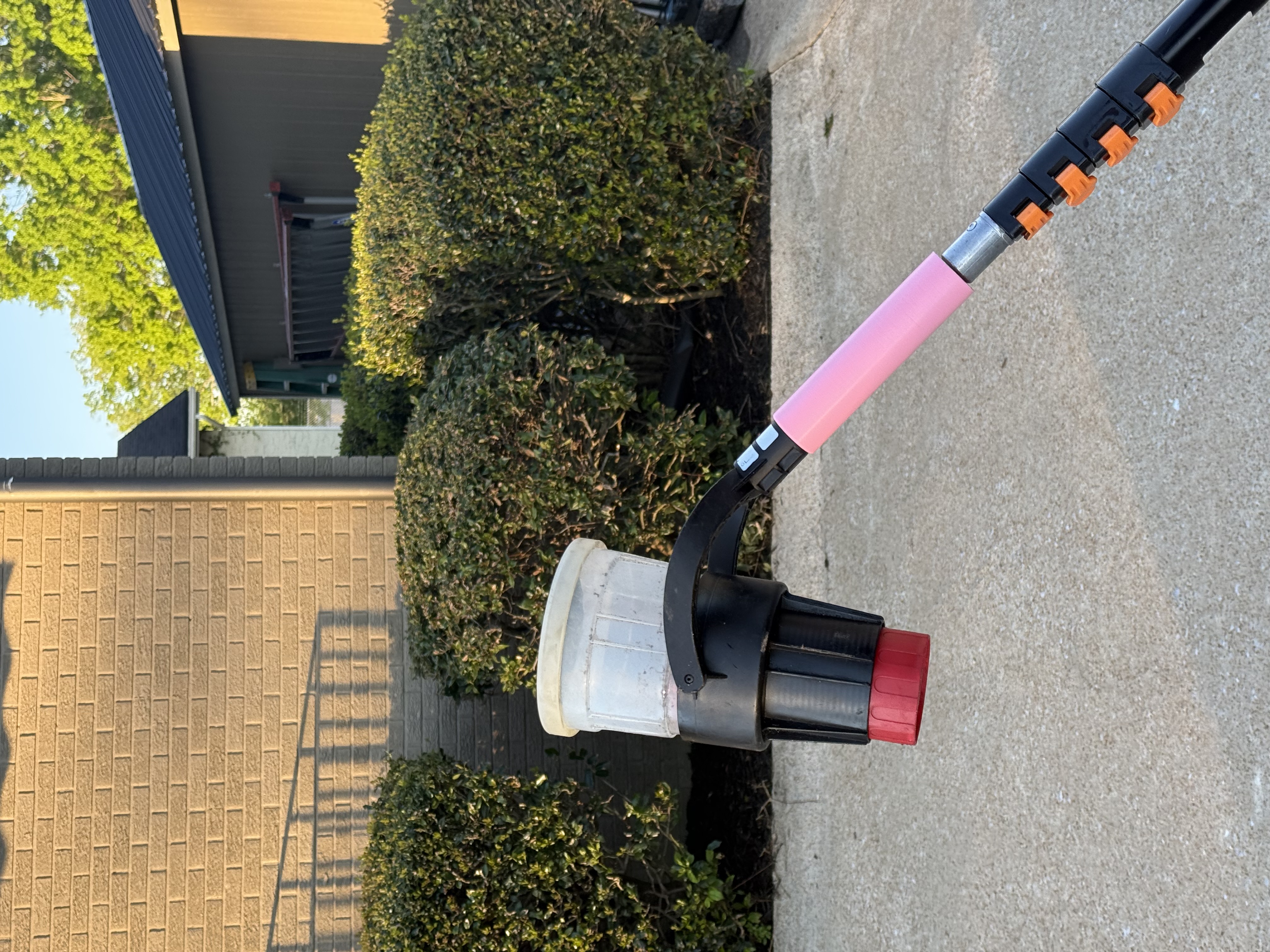 ACME thread adapter for a Solo 330 Aerosol Smoke Dispenser. 3D model
