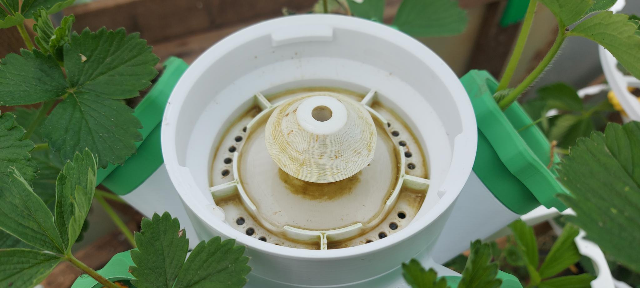 Dispenser module no clog - Modular rotating hydroponics tower