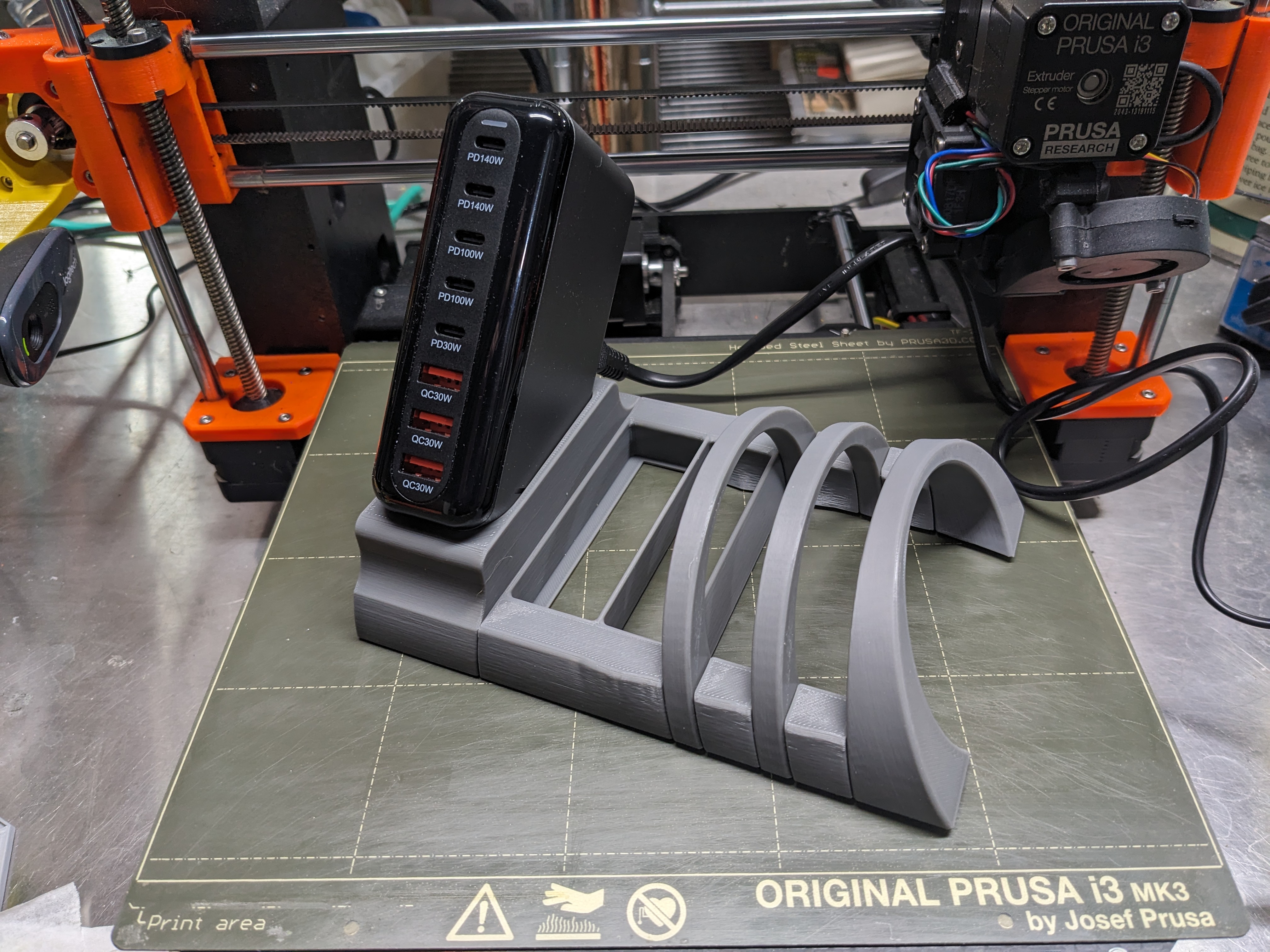 Remix - Tablet Charging Stand - Charger Block 600W 8 Port GaN 3D model by kaje