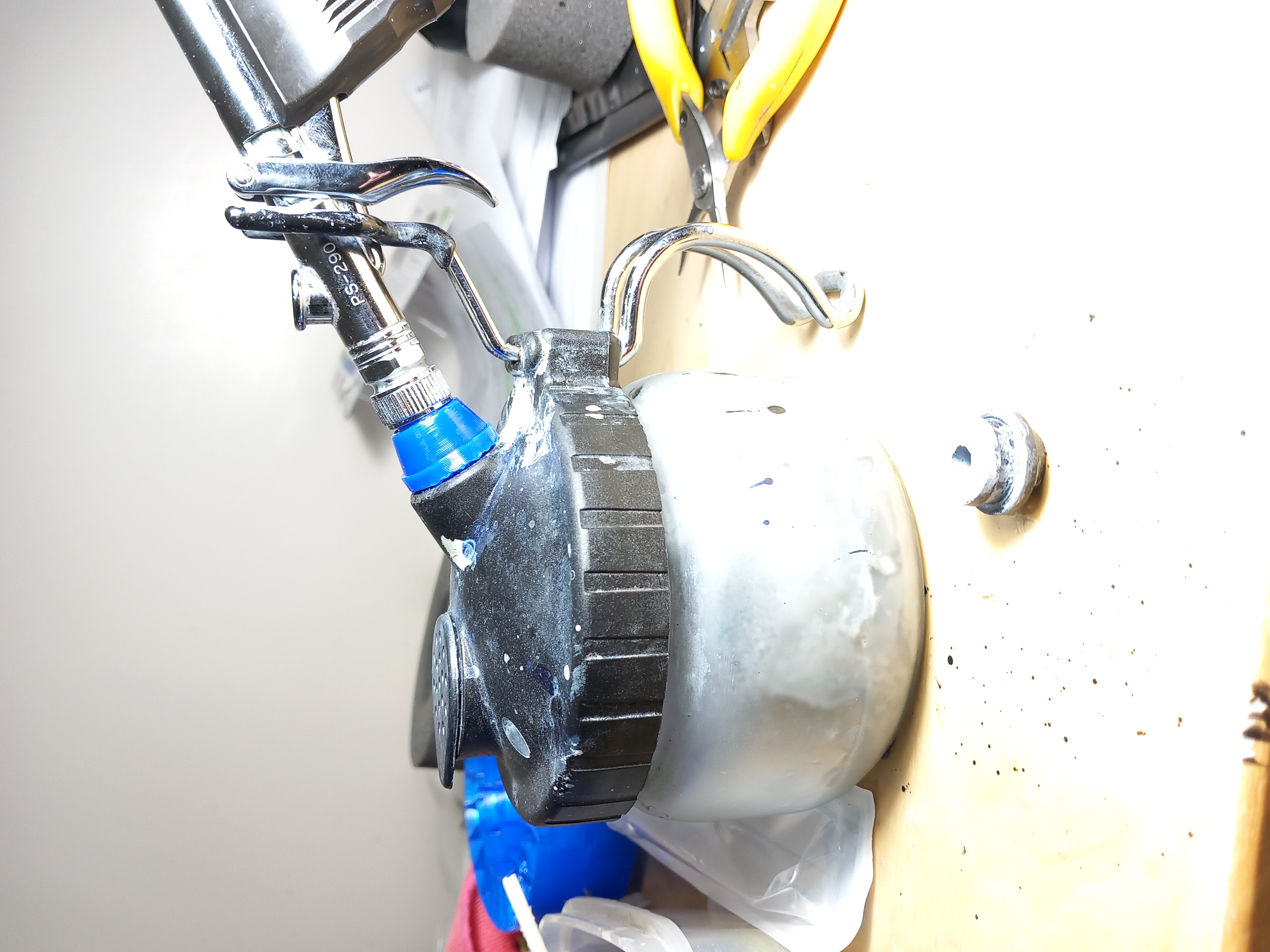 Airbrush holder for Airbrush Cleaning Pot by Brian Innes Download