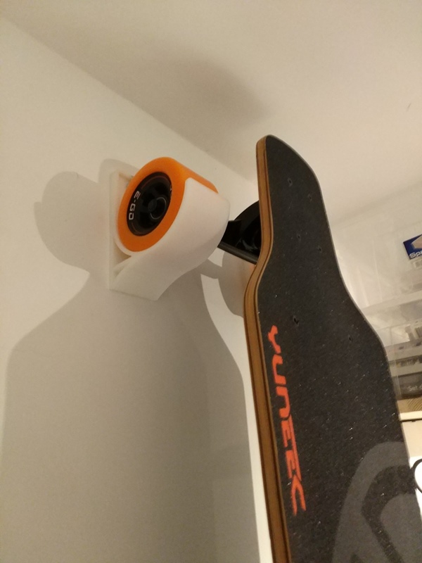 Longboard Skateboard Wall Mount by Skyraf Download free STL model
