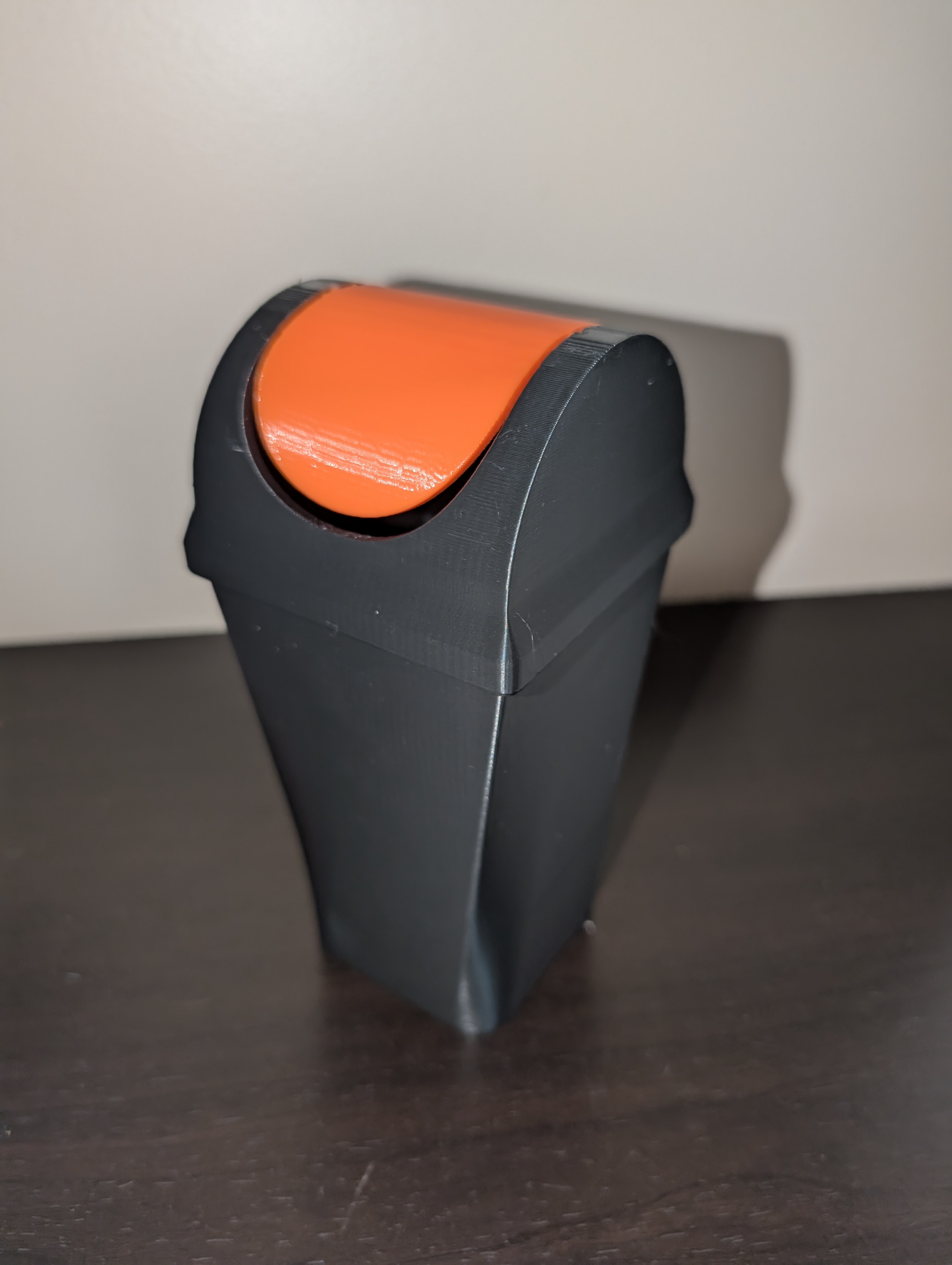 Mini Trash Can