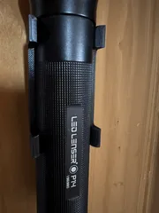 Led Lenser T7 Battery Holder by hardiebotha