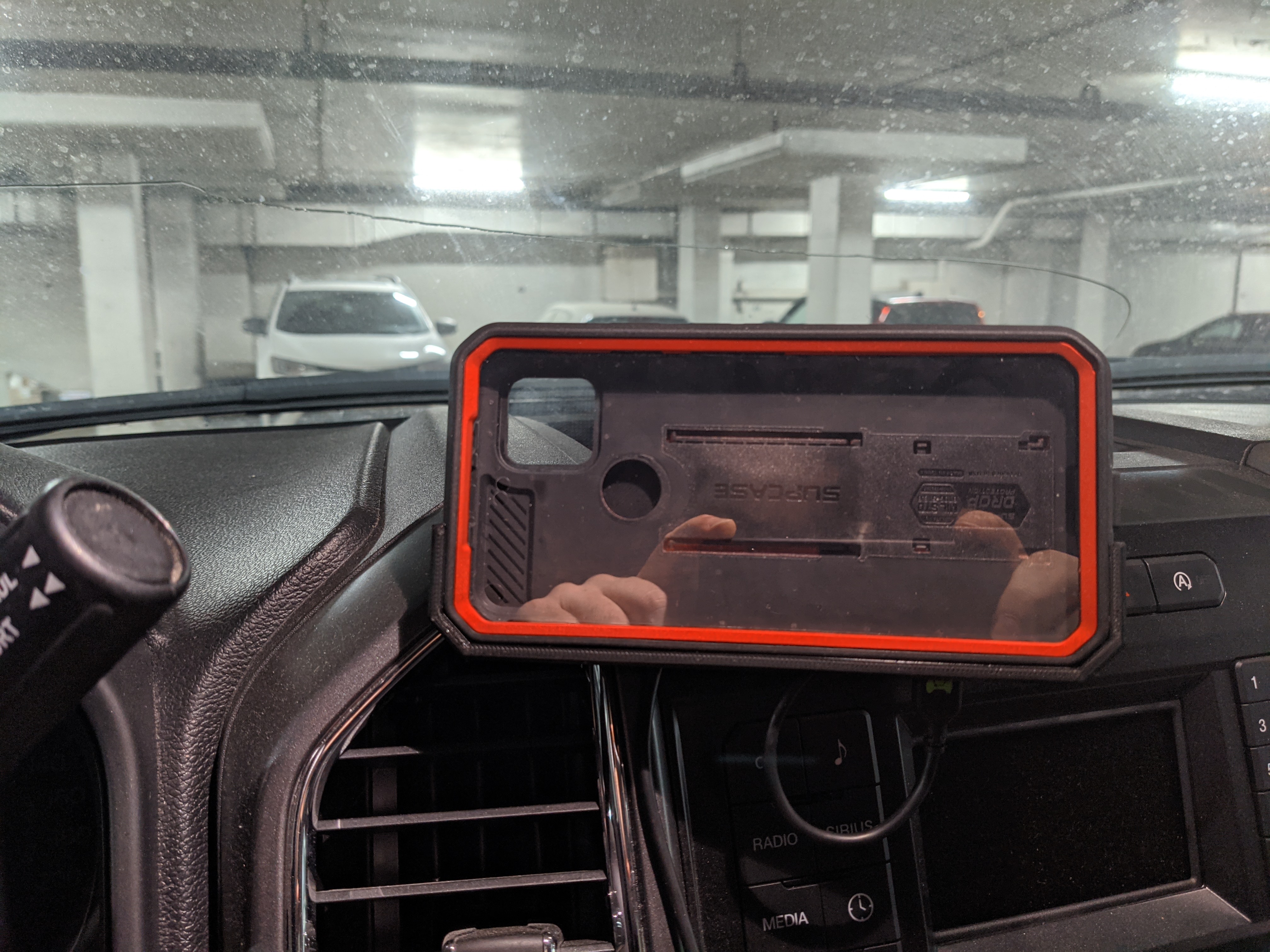 Miniatura 3 do modelo 3D Google Pixel 5 Wireless Car Mount
