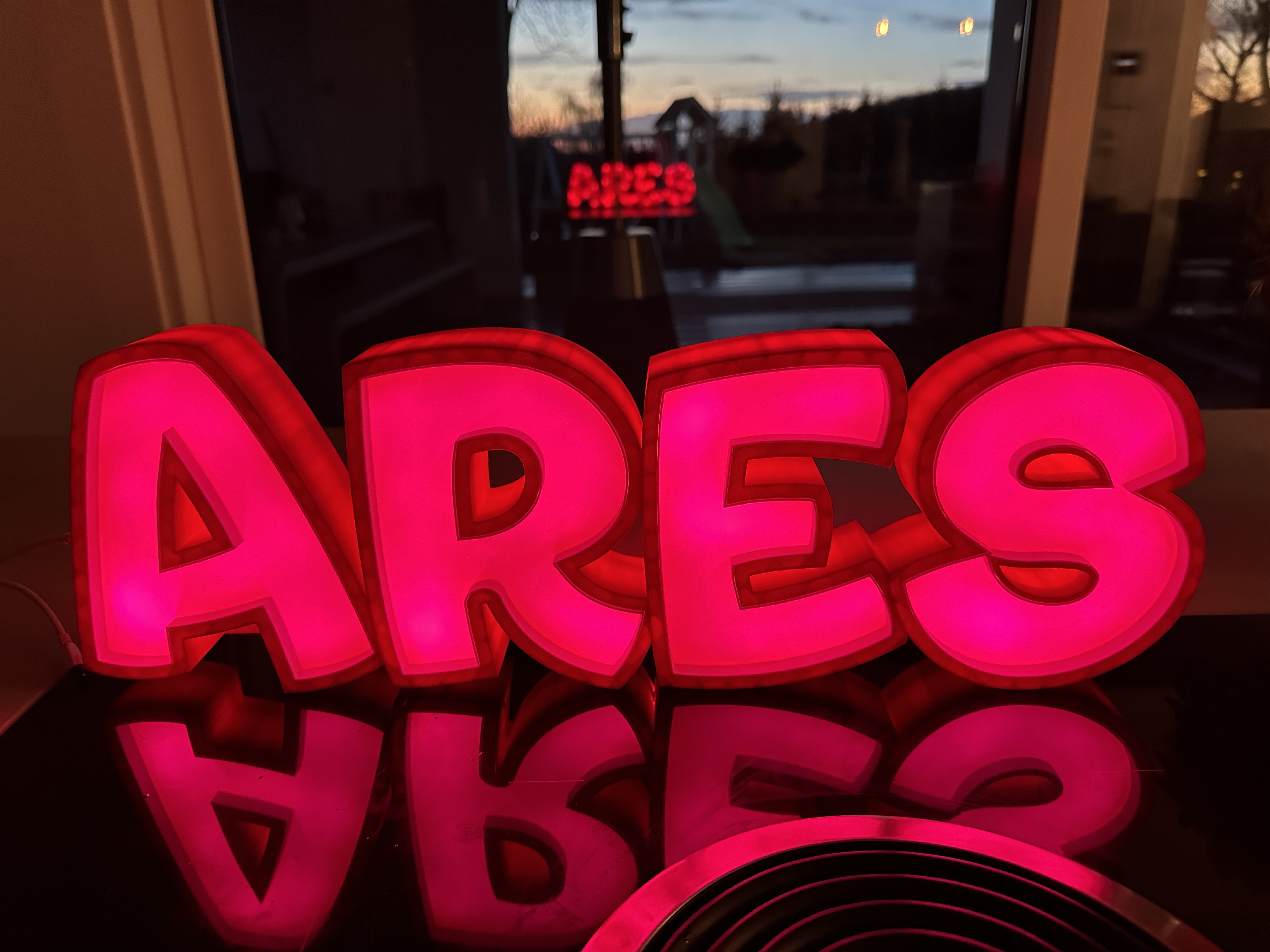 "ARES" LED- Namenslampe