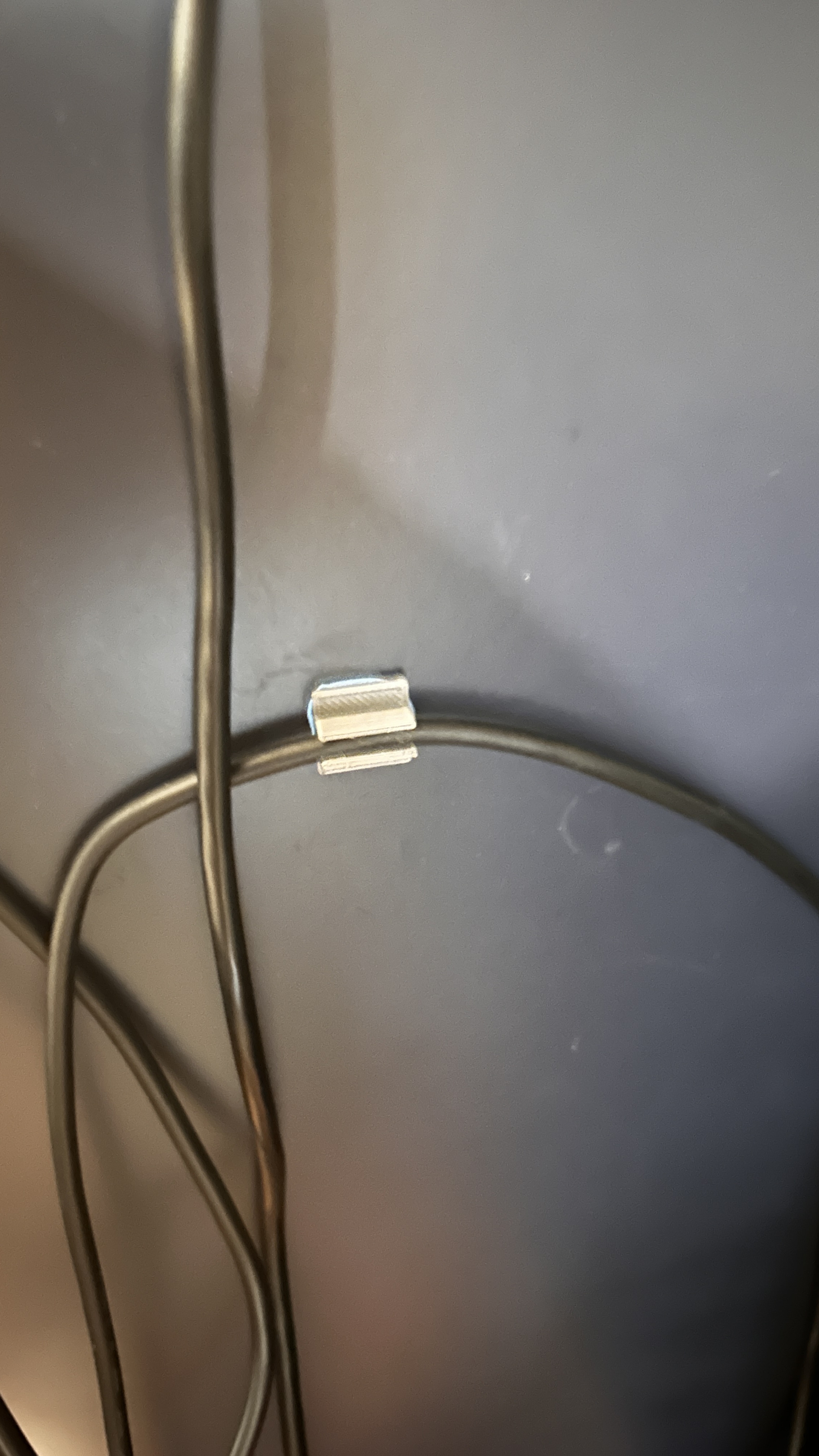 Simple 3.3mm Cable Holder