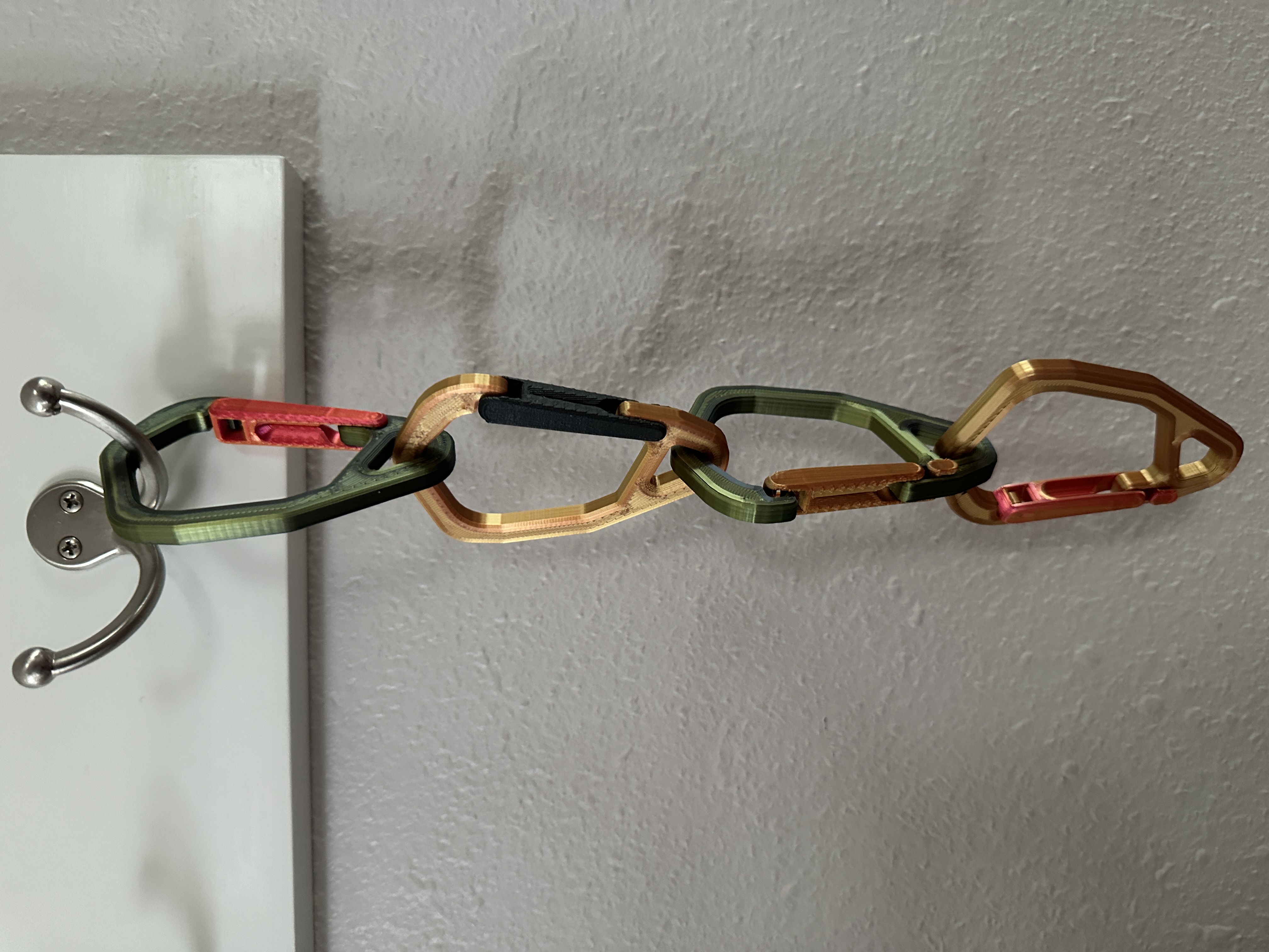 Medium Carabiner (Not for Climbing)
