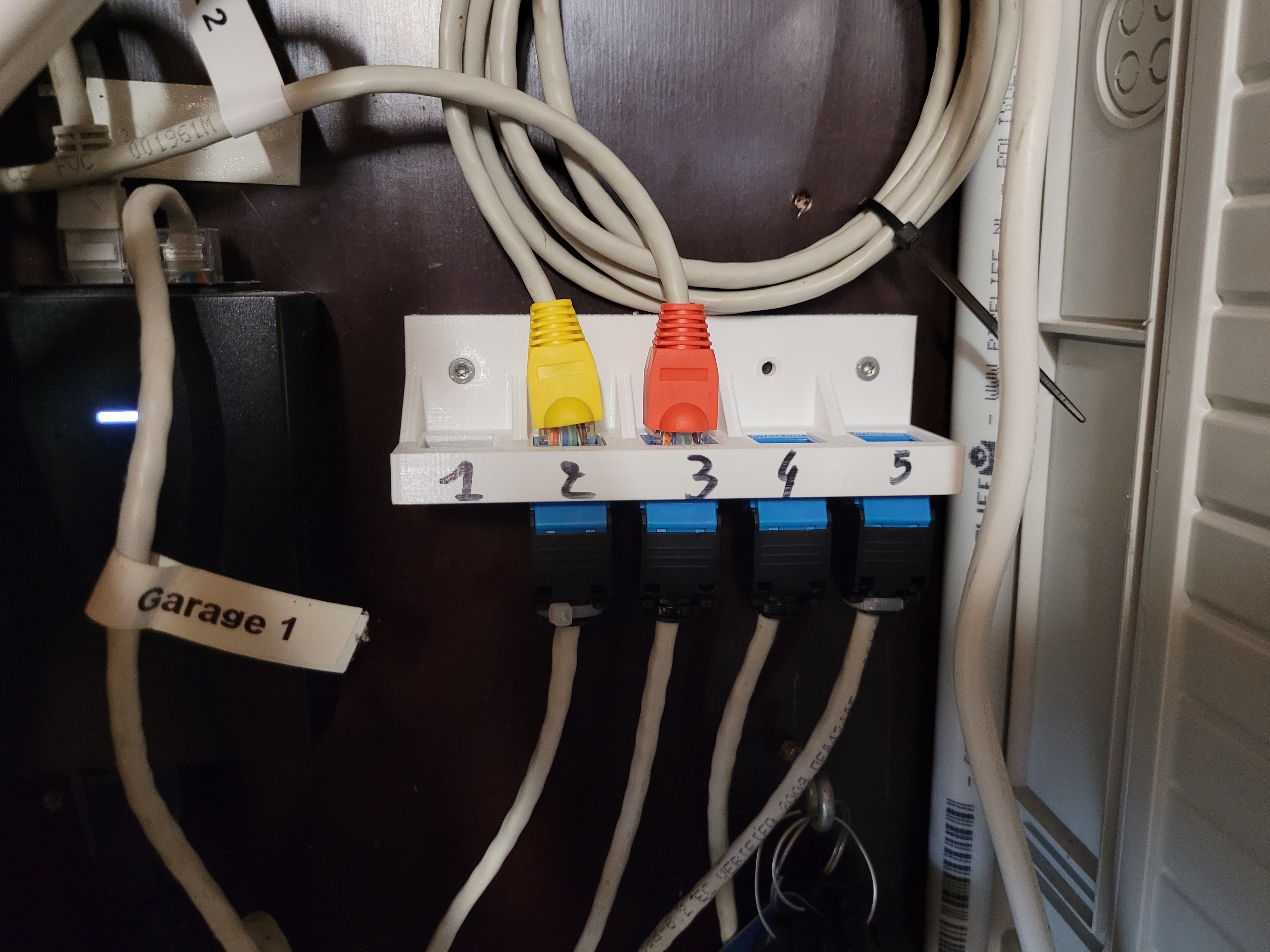 5x keystone wallmount