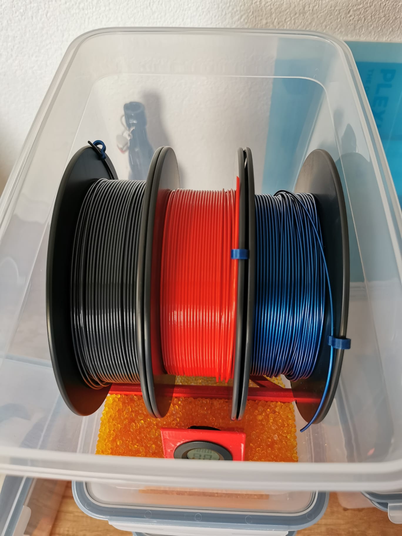 Spool holder for the IKEA 365+ Drybox by habawich | Download free STL ...