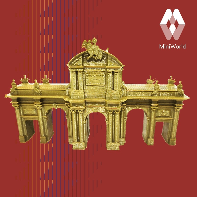 Puerta de Alcalá - Madrid , Spain