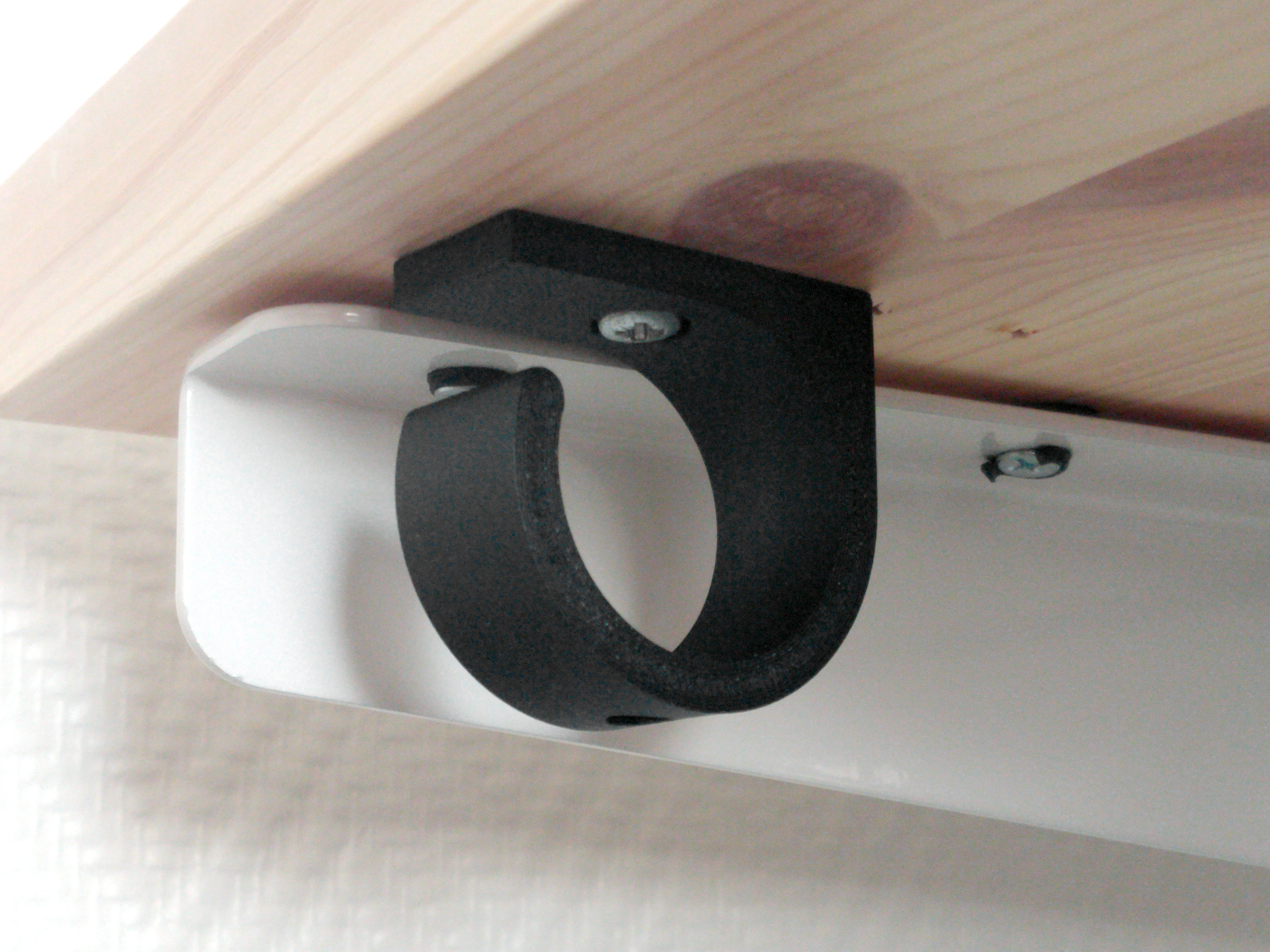 Cable hook - Easy cable management
