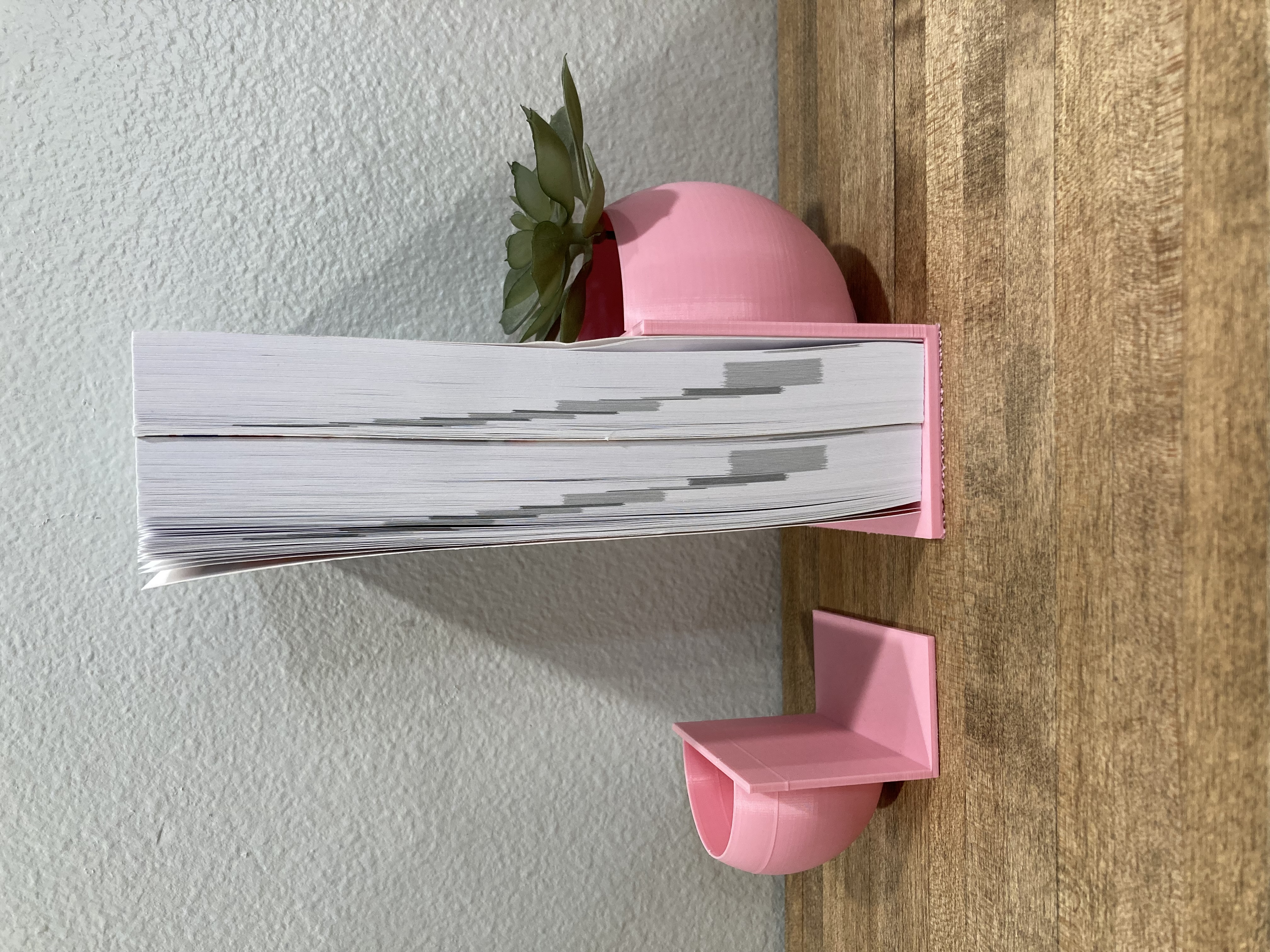 Flowerpot bookend
