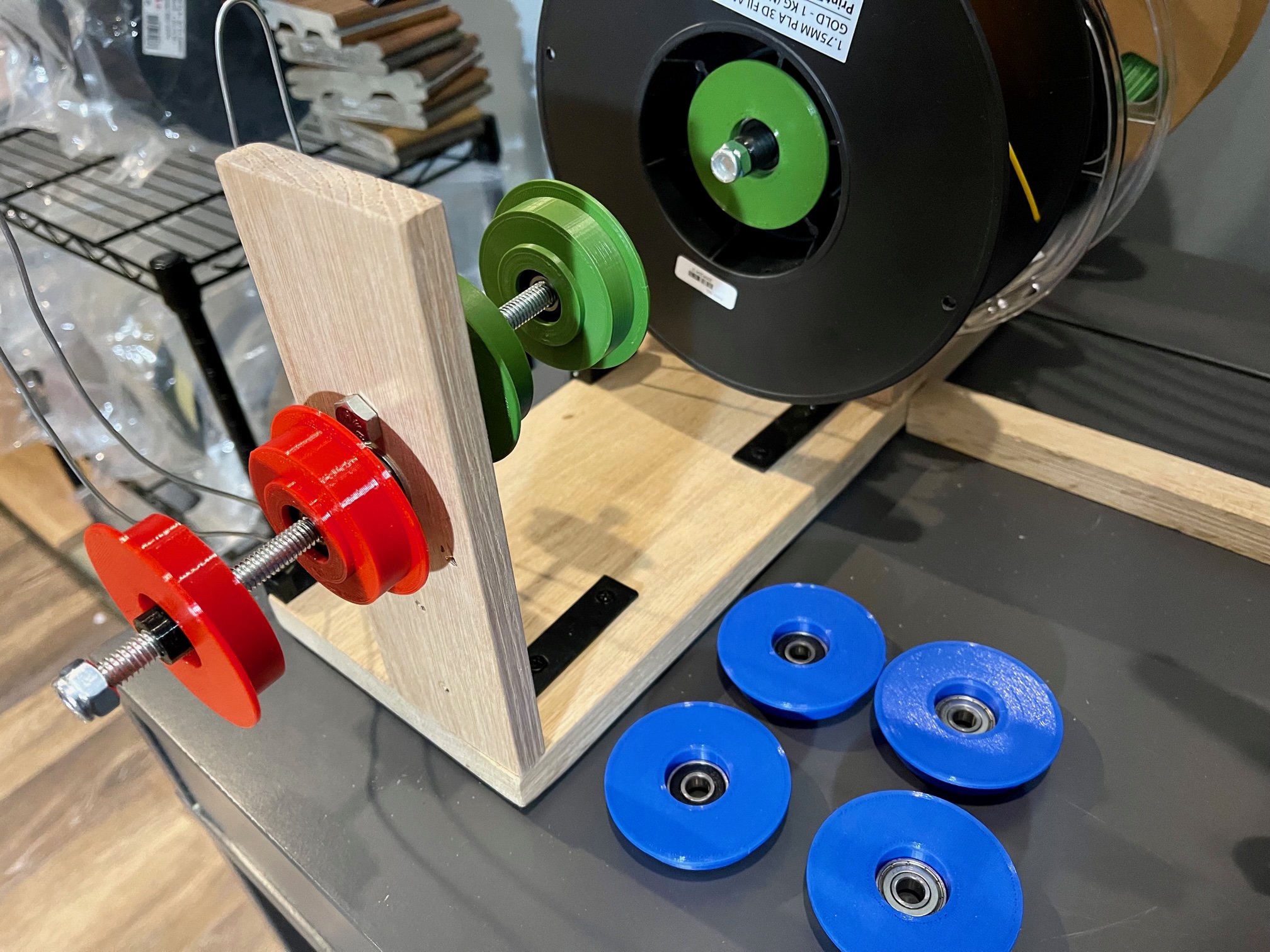 Frictionless Spool Holder Hubs