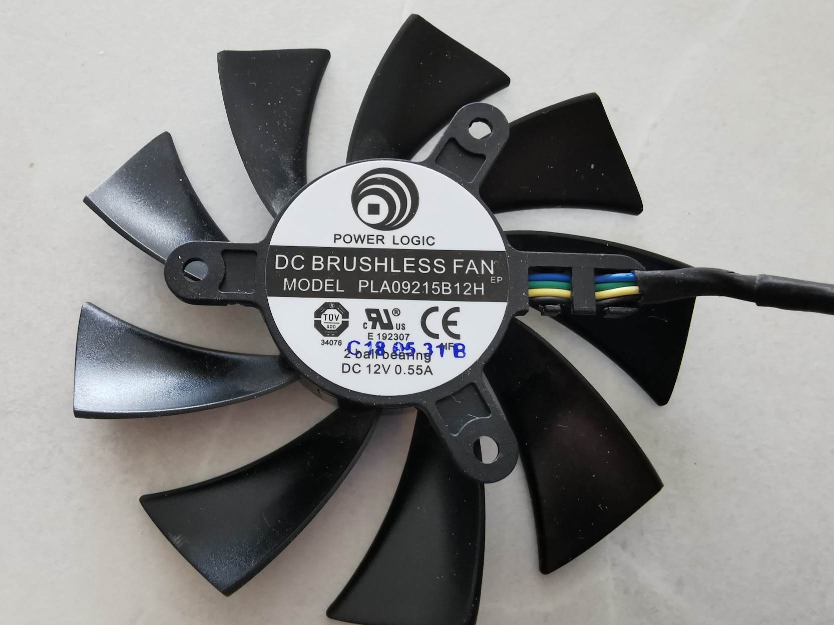GPU fan adapter from 87mm to 120mm by PinknFluffy Download free STL