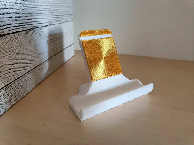 Steam Deck Stand with Anker 8 in 1 USB-C Hub