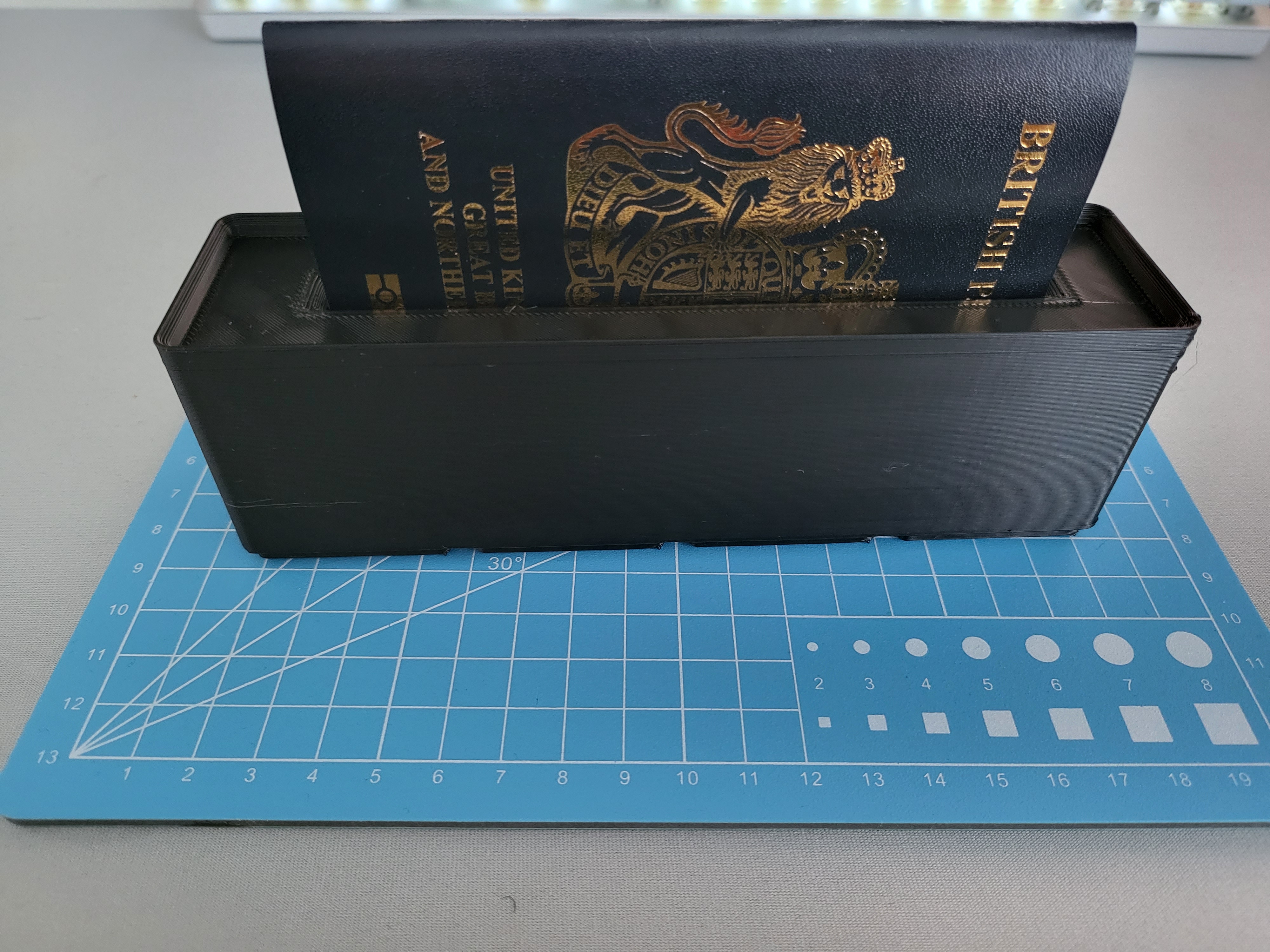 Gridfinity (Griddex) - Passport Holder