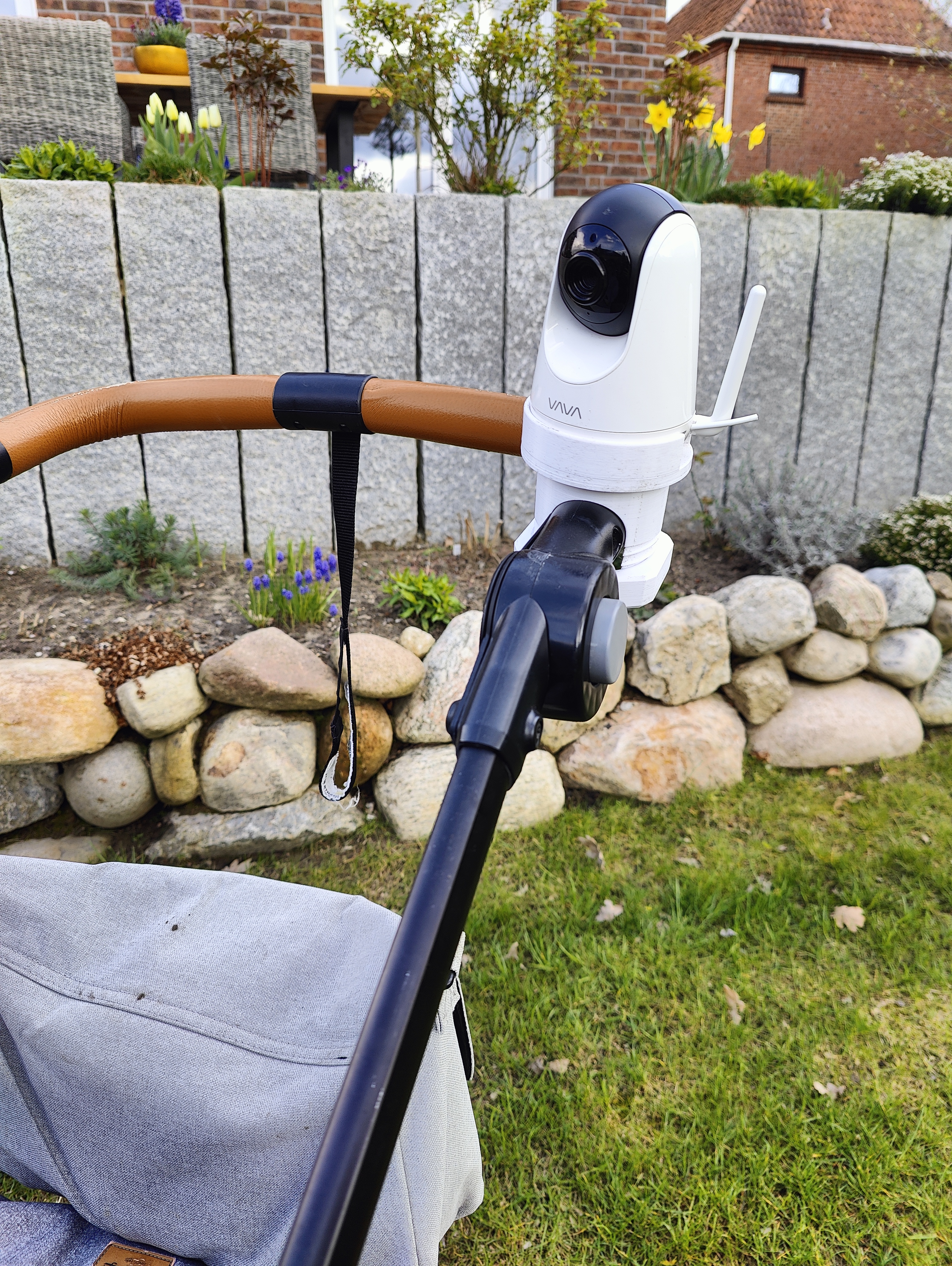 Baby monitor holder for stroller