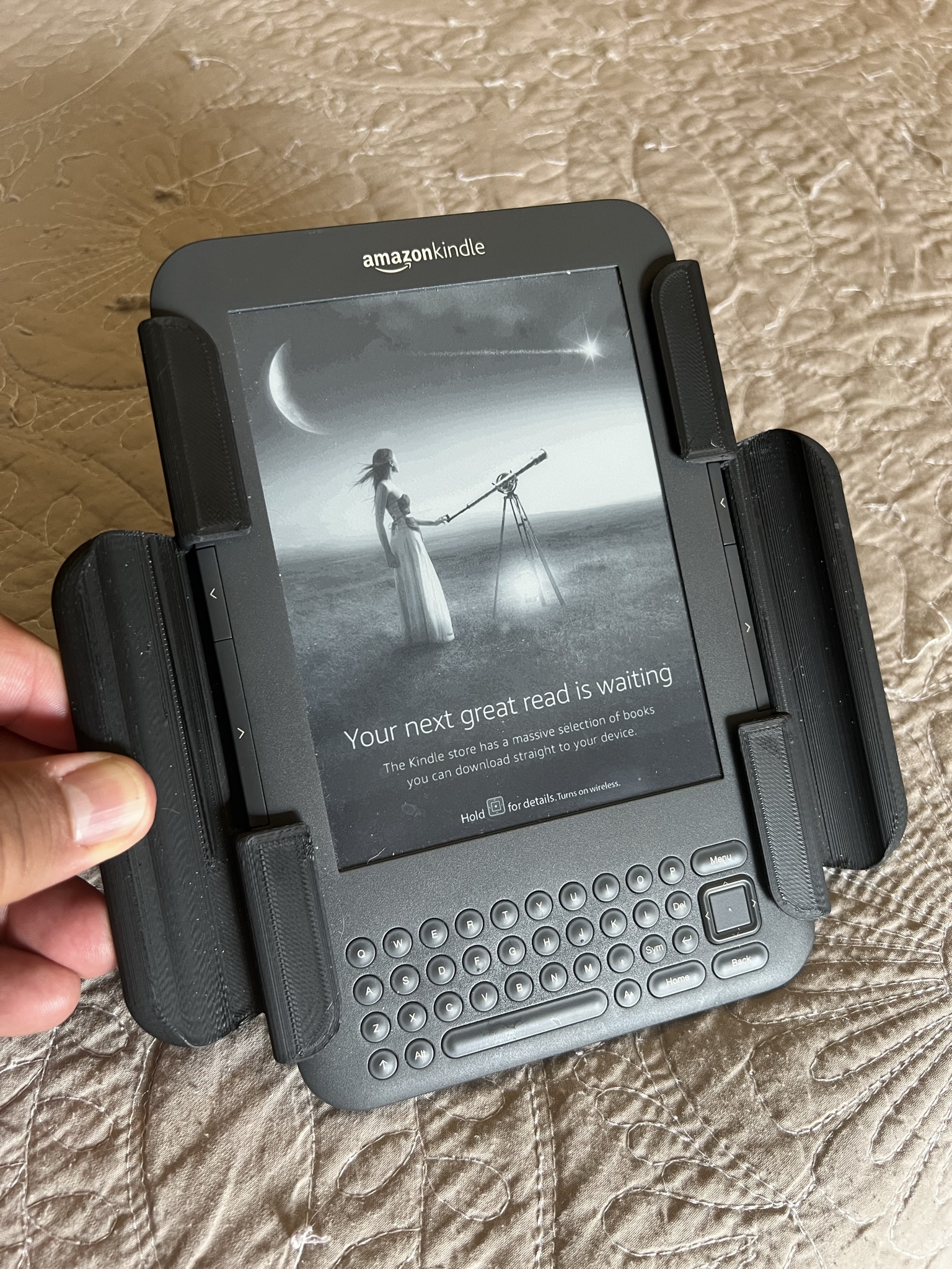 Grab Bars for Kindle 3 Keyboard by CTXSROX Download free STL model