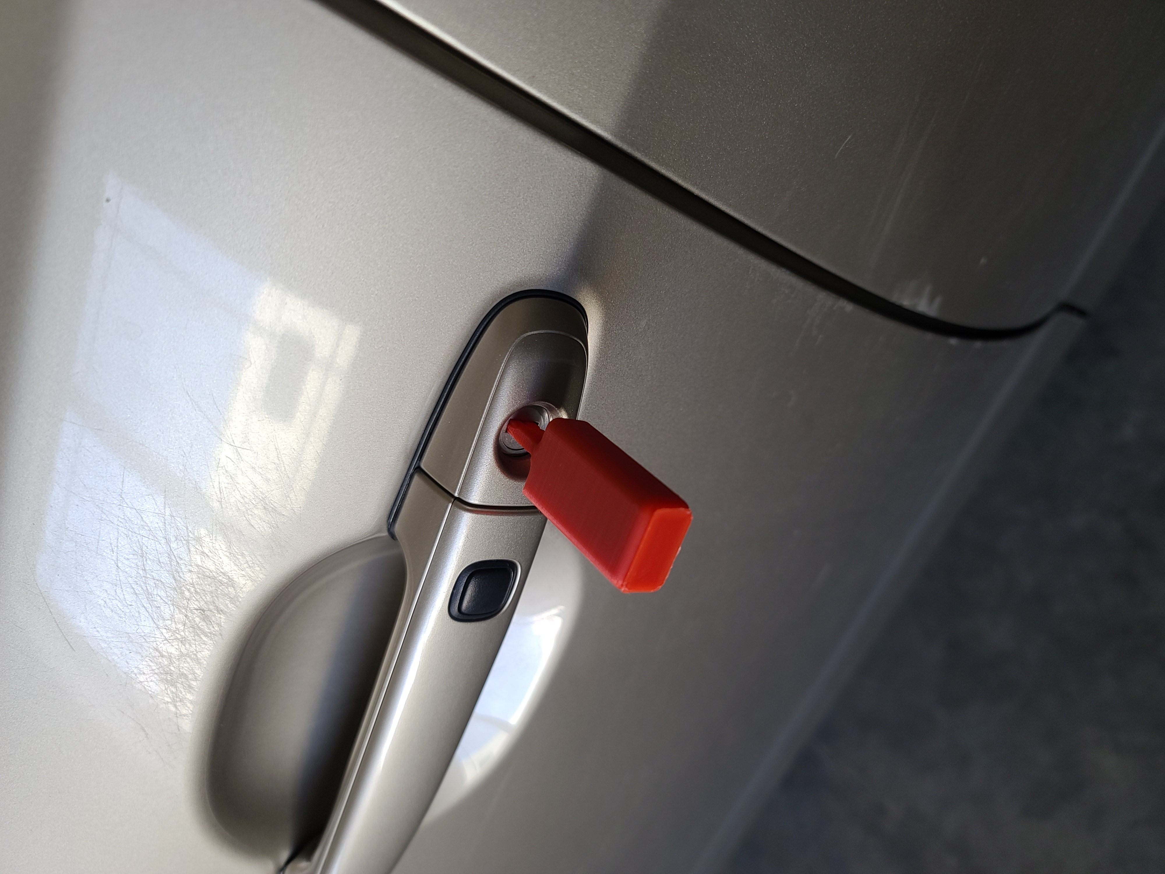 6th Gen Camry Key Blank — thumbnail 3