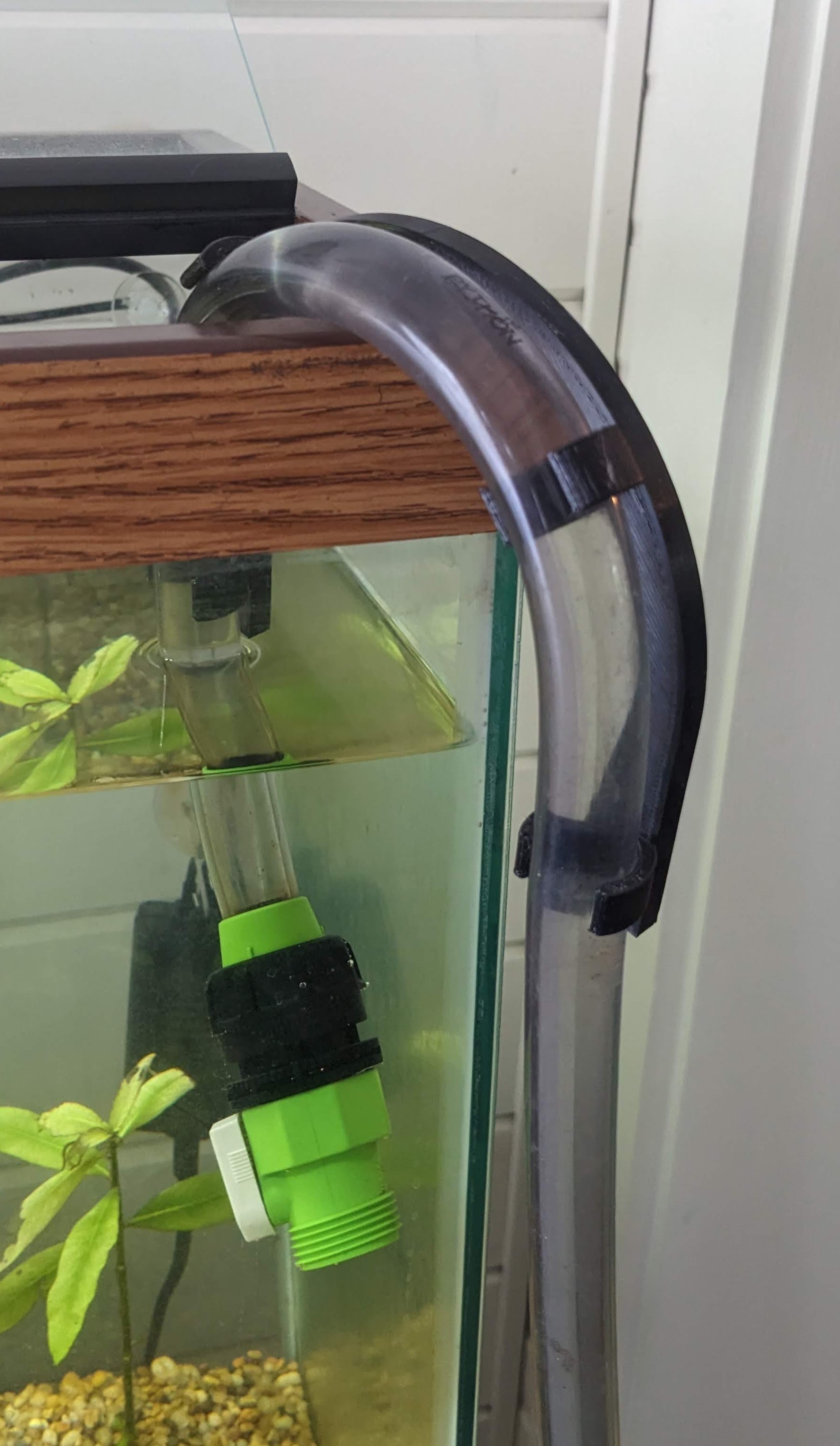 Aquarium Hose Guide — thumbnail 2