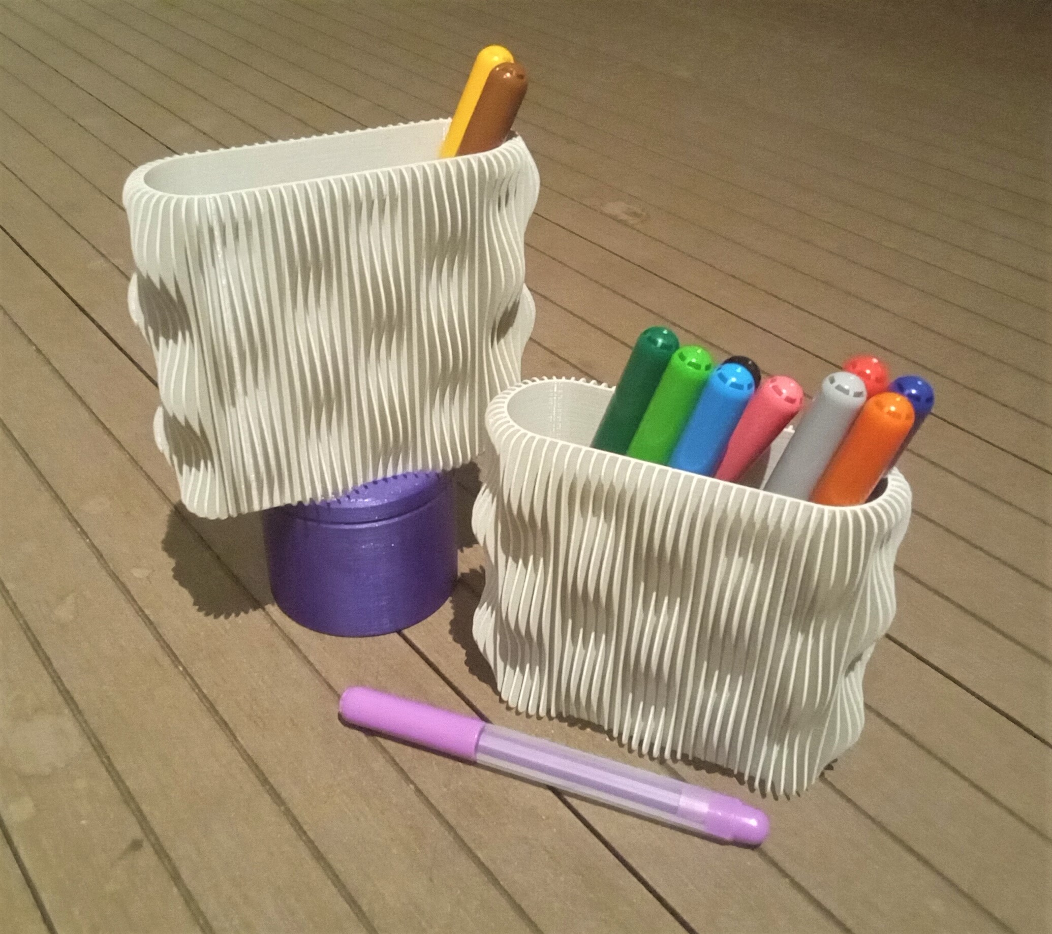 Pen holder Waves and Ribs