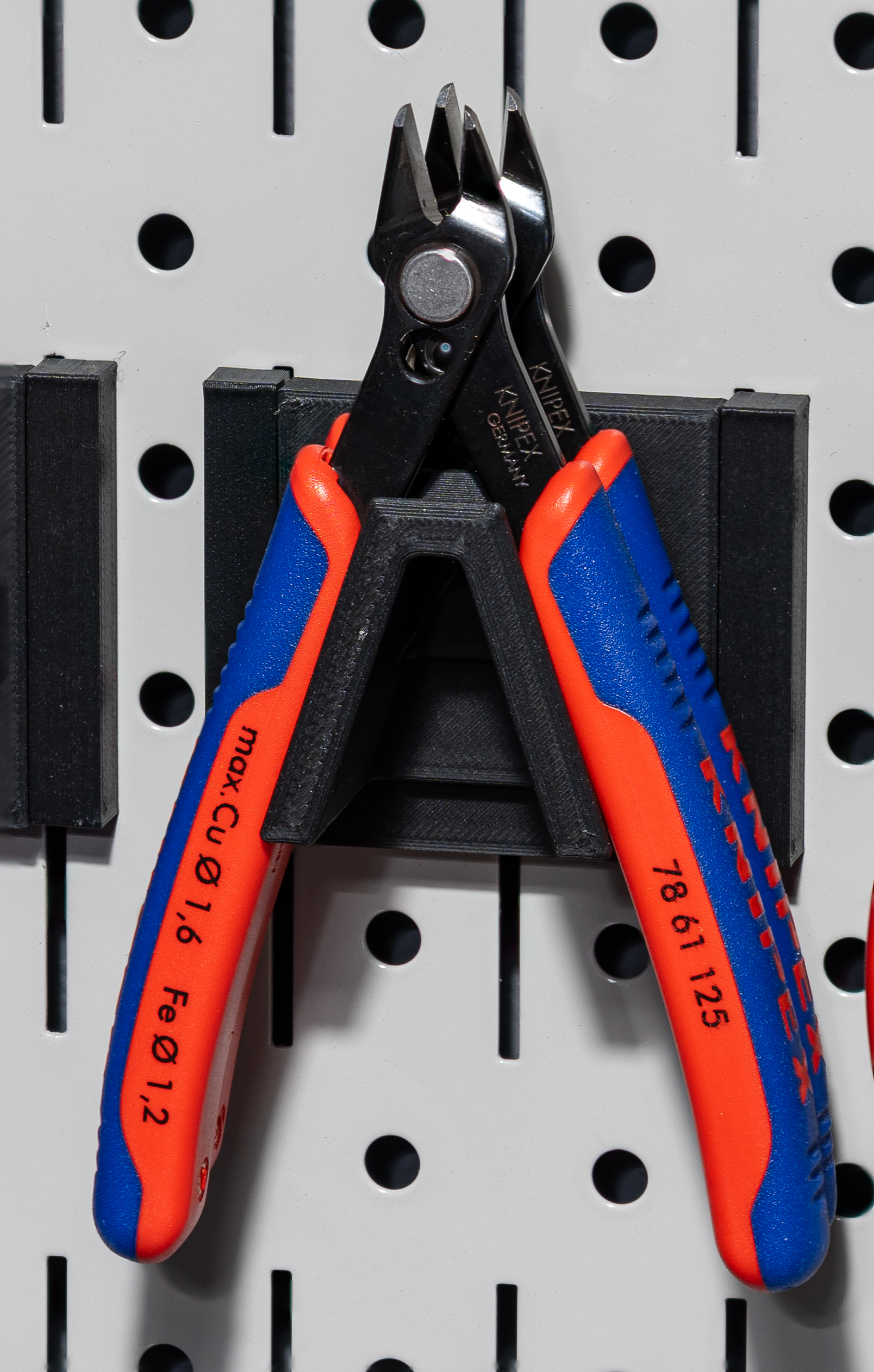 Wall Control - Knipex Cutters 78 61 125 & Needle Nose Pliers 25 01 140