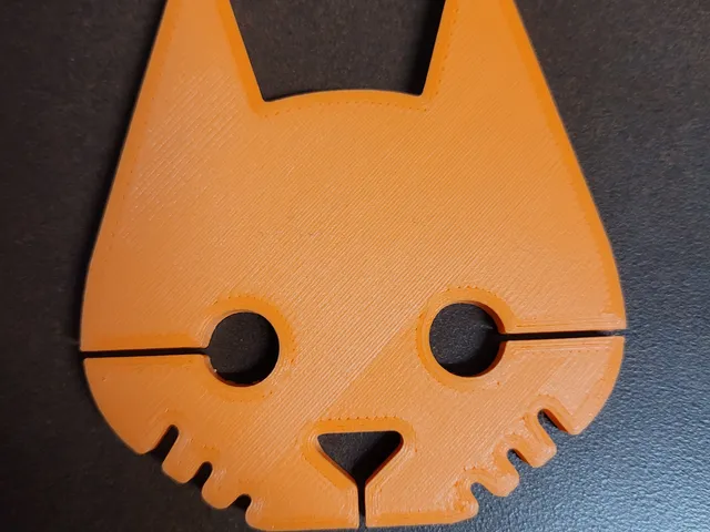 Stray Logo