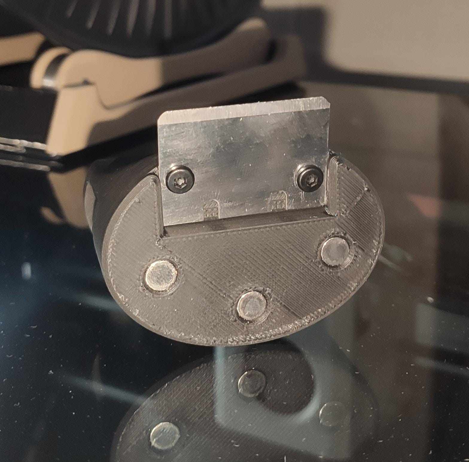 Bambu Lab Scraper (6x2 magnets)