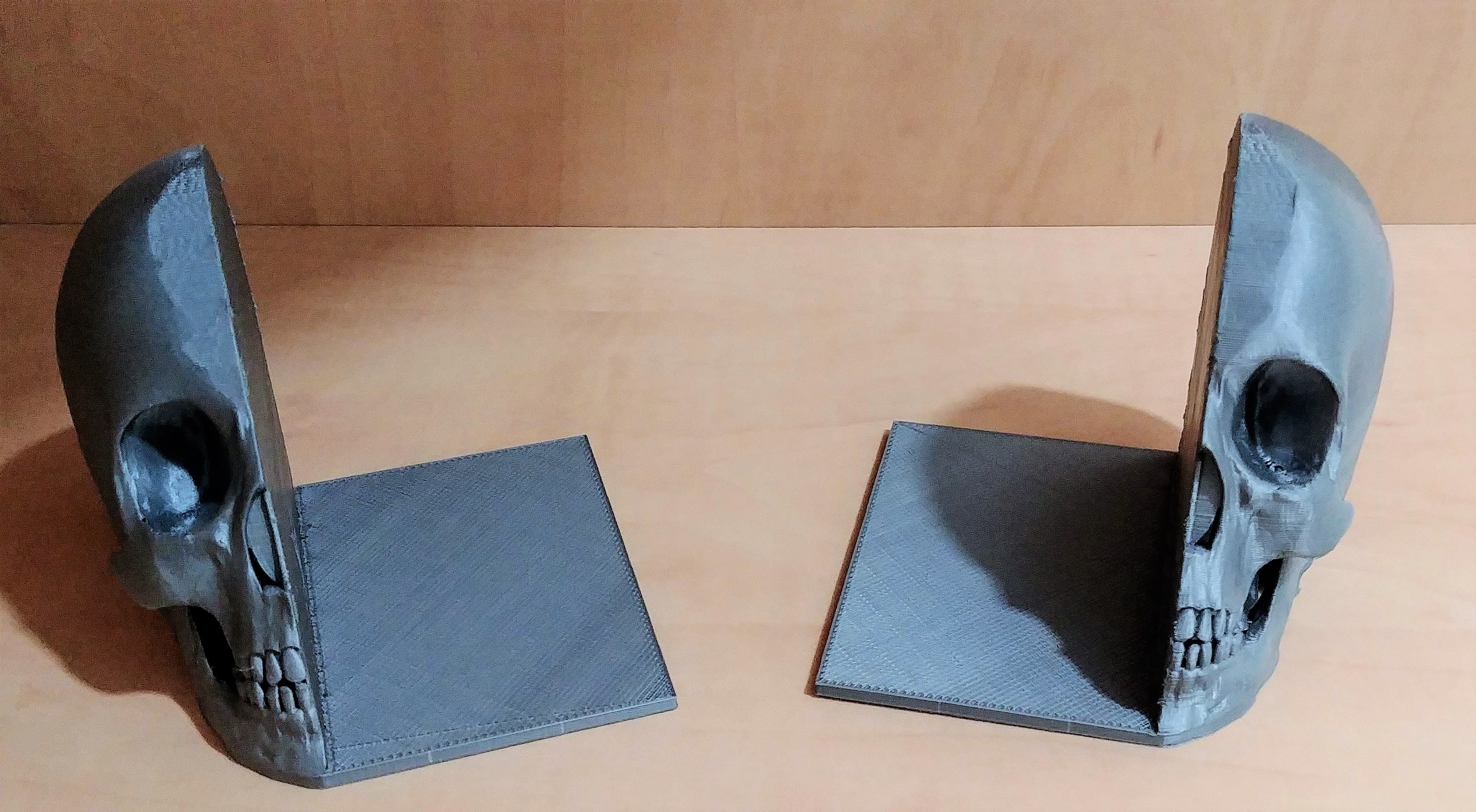 Miniatura 3 do modelo 3D Skulls Bookends