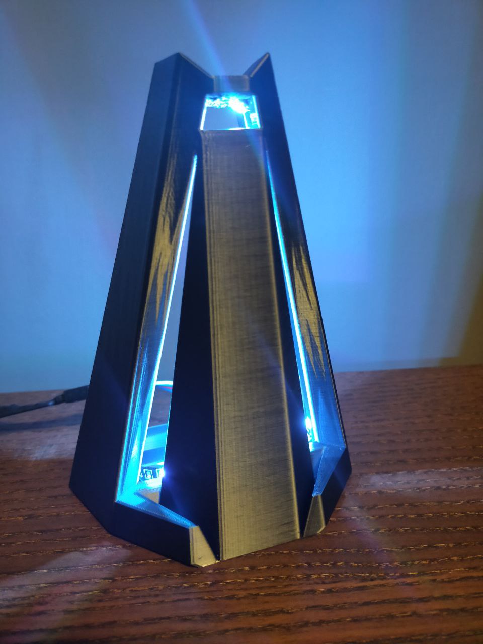FUTURE LED DESK LAMP