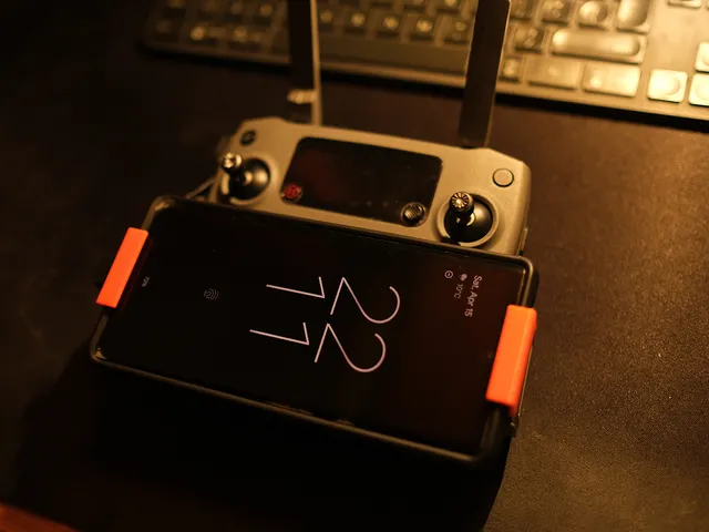 Adapter for Mavic 2 controller