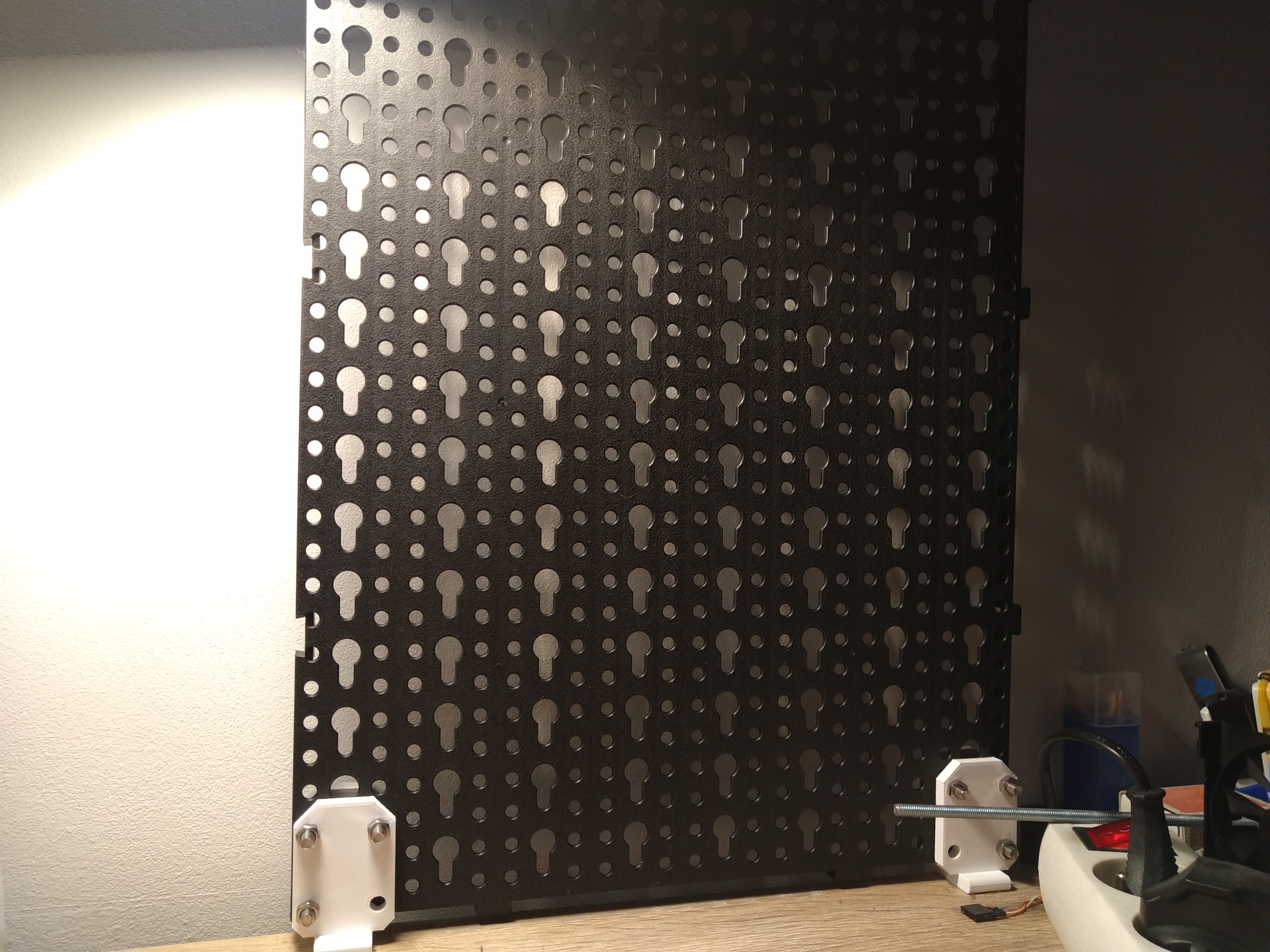 Parkside pegboard table clamp