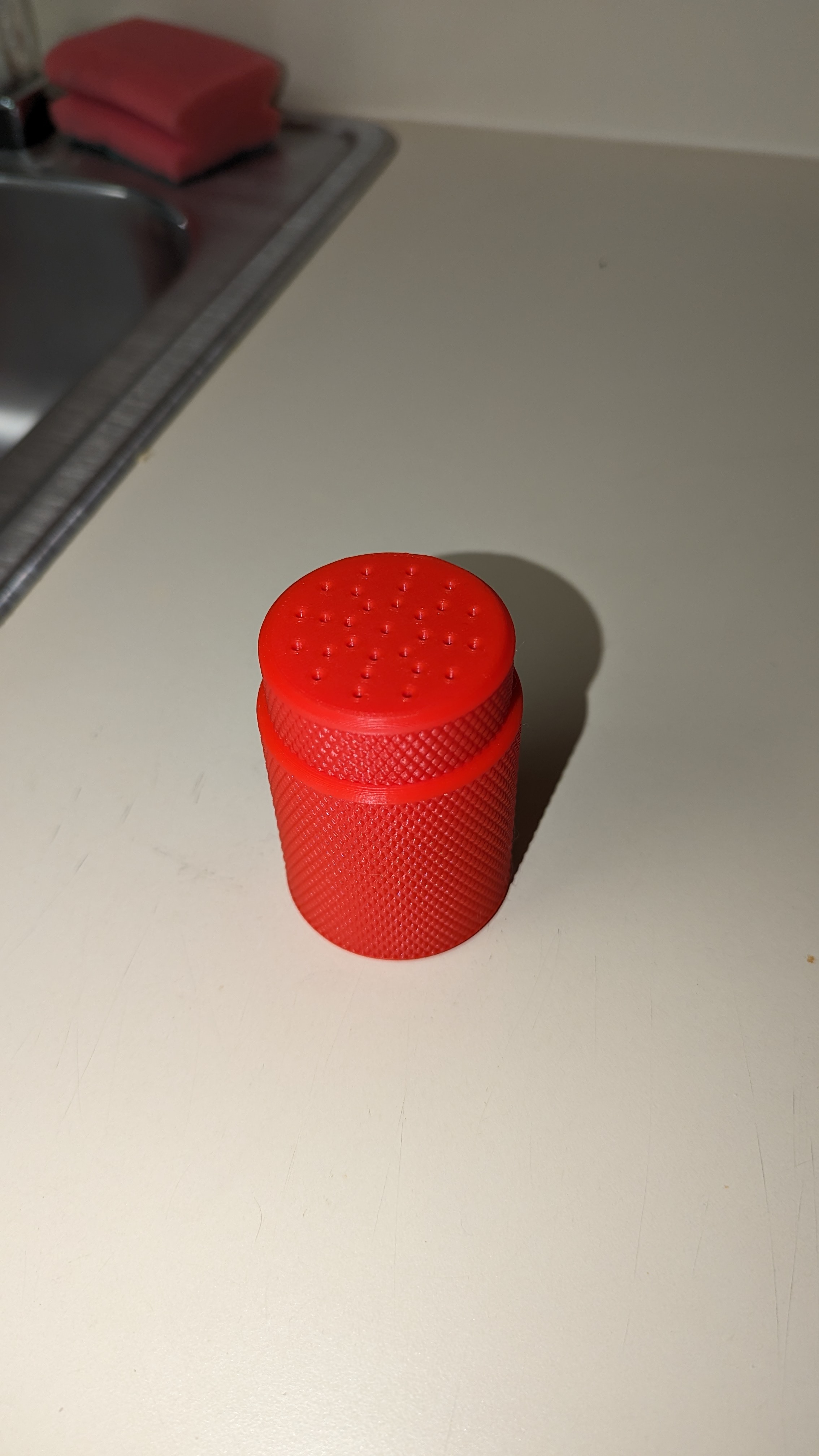 Miniatura 3 do modelo 3D Salt Shaker