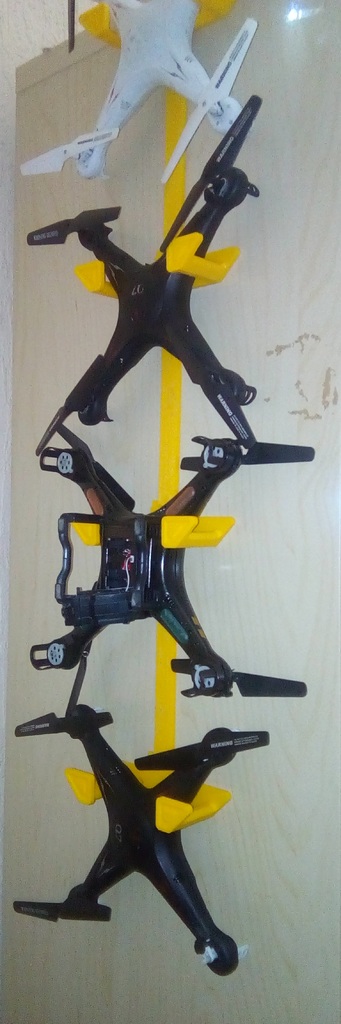 Parametric Drone/Quadcopter Hanger System
