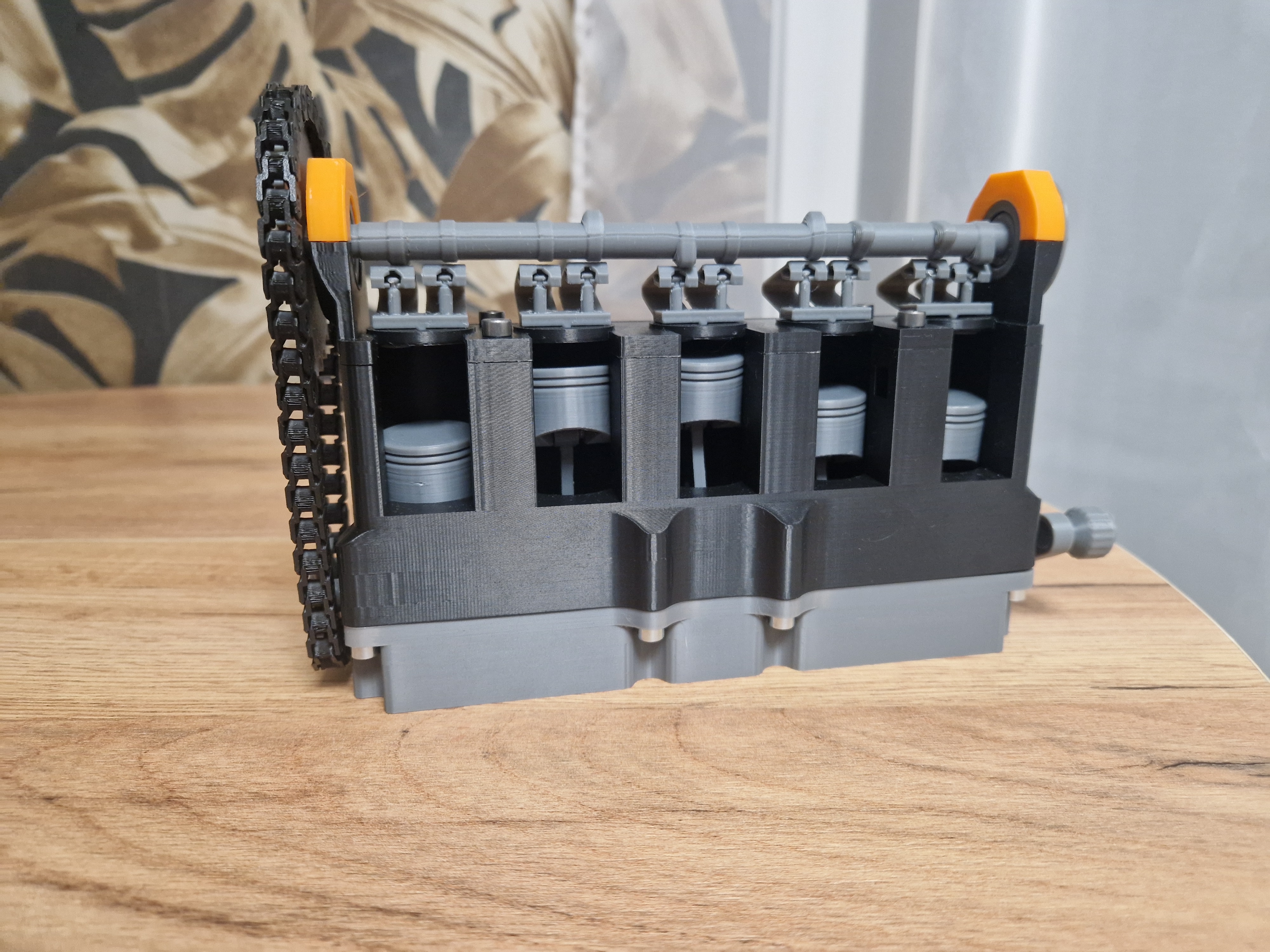 I5 Inline Engine Model | Functional Pistons, Valves & Timing Chain — miniatura 6