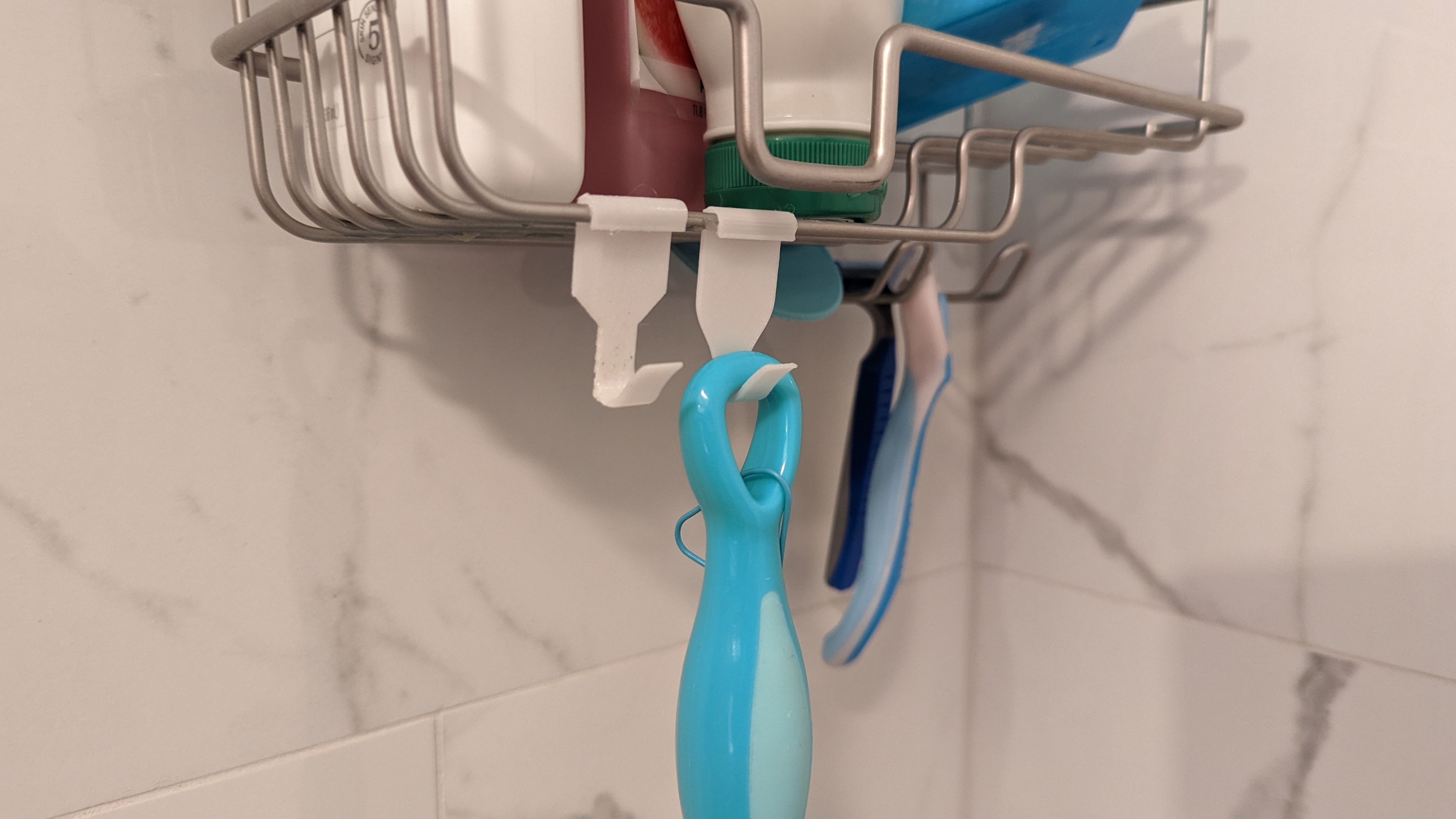 Miniatura 2 do modelo 3D Shower Hook for Wire Caddy