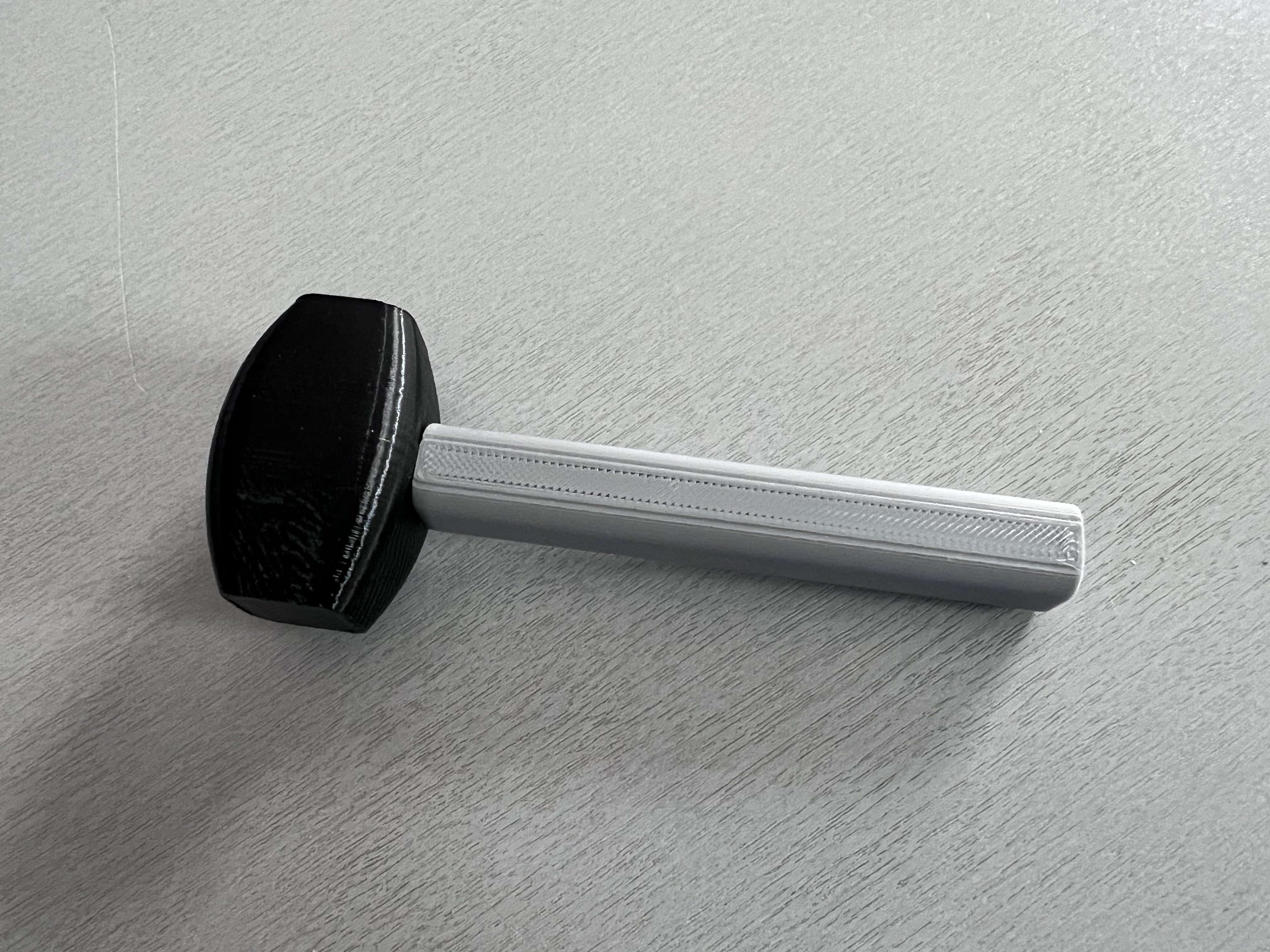 Petit maillet (mallet, hammer)