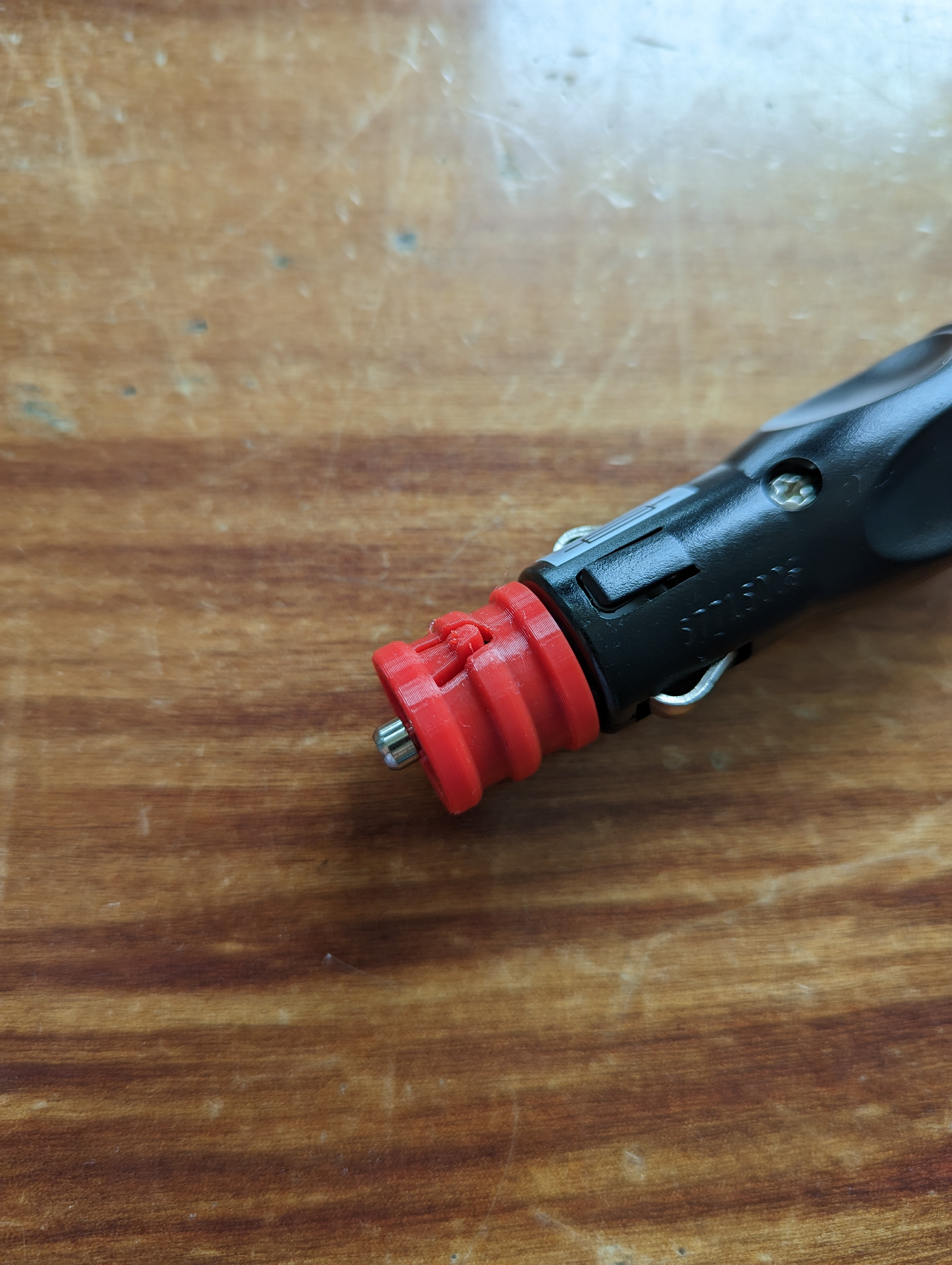 Miniatura 3 do modelo 3D Cigarette lighter plug adapter //12V socket nut