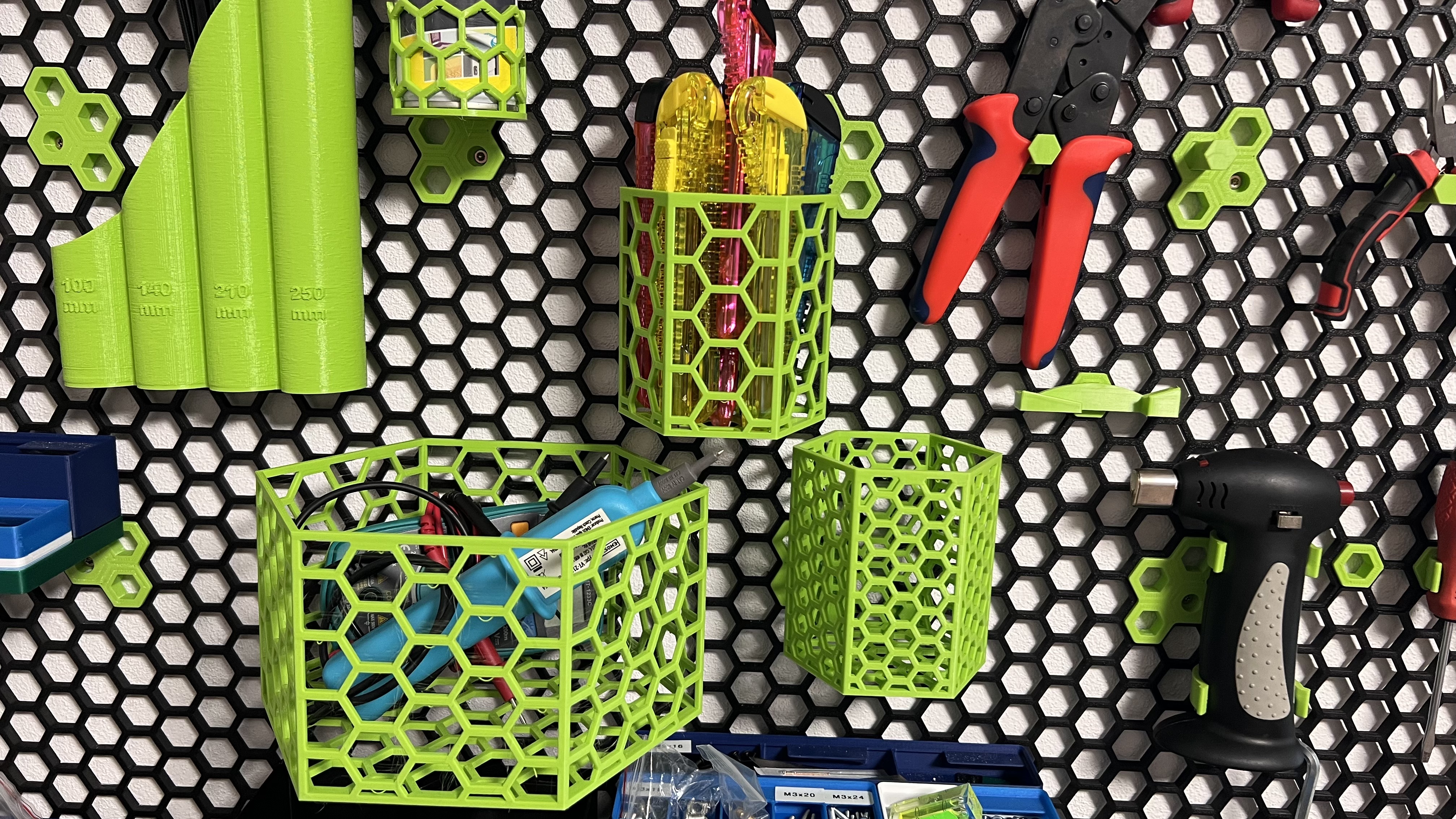 Hexagonal baskets