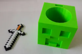 100HEX Project - Minecraft Creeper Face by stedipietro