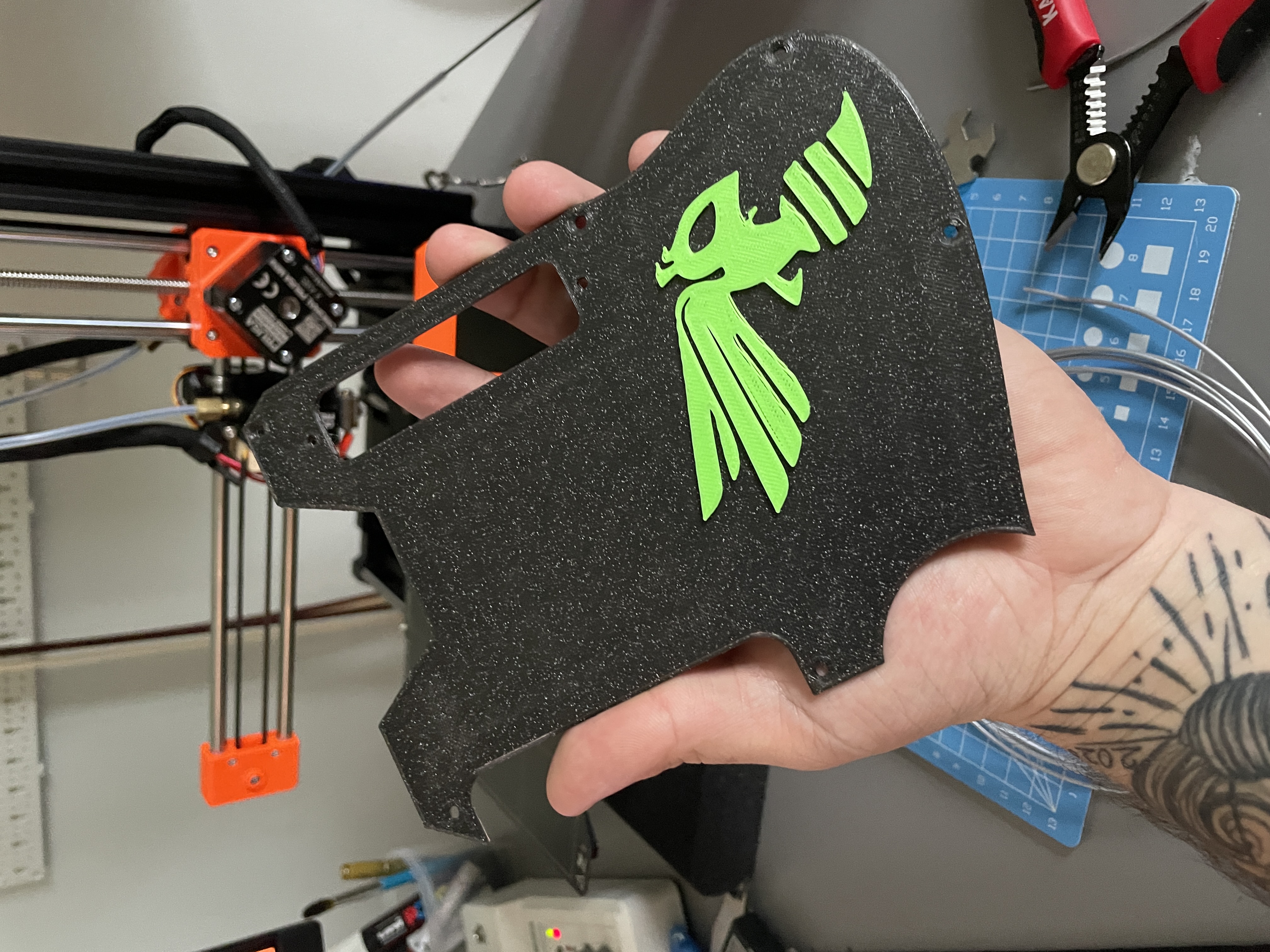Bee Pickguard Prusacaster — thumbnail 2