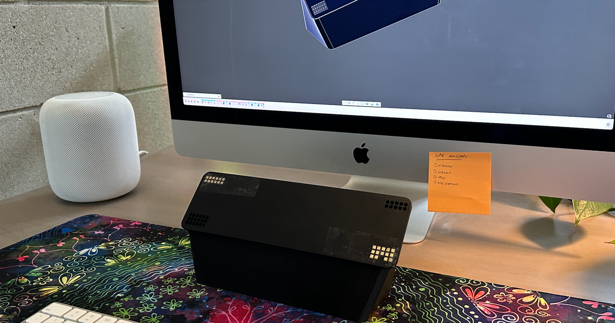 iPad Pro 12.9in 3rd Gen desk mount by gniticxe Download free