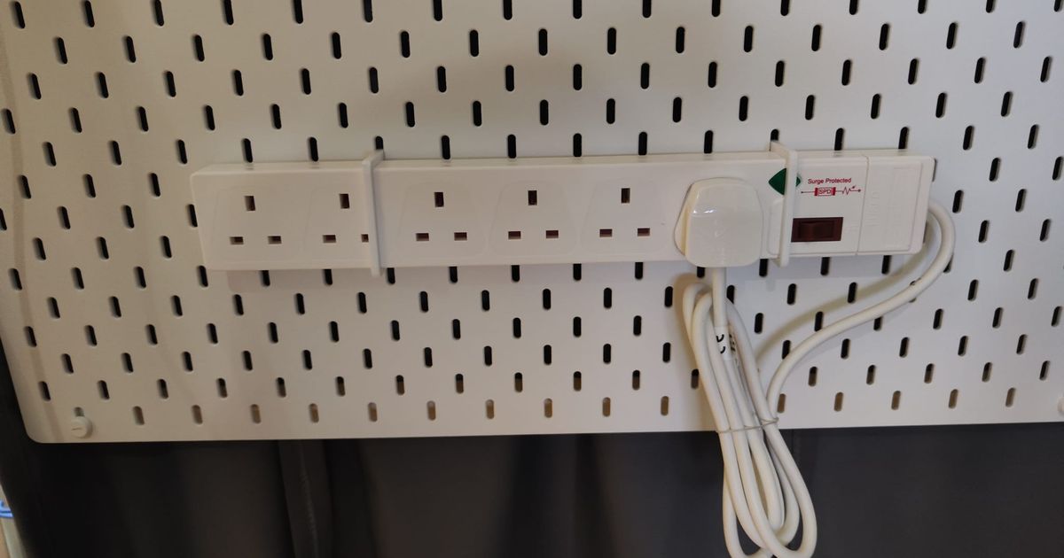 Ikea Koppla Skadis (UK Power Strip) Mount by Zee Download free STL
