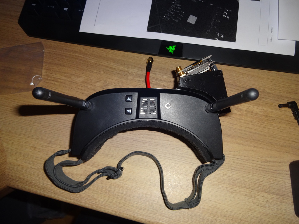 Miniatura 5 do modelo 3D Eachine EV100 Receiver Case Mod