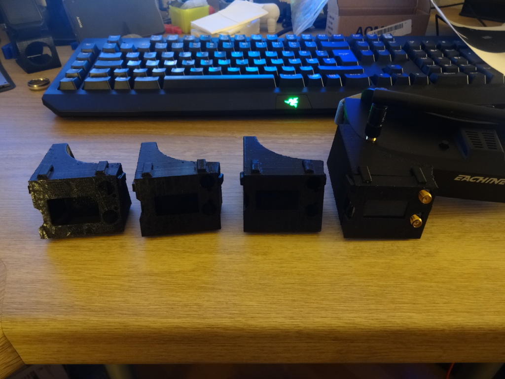 Miniatura 15 do modelo 3D Eachine EV100 Receiver Case Mod