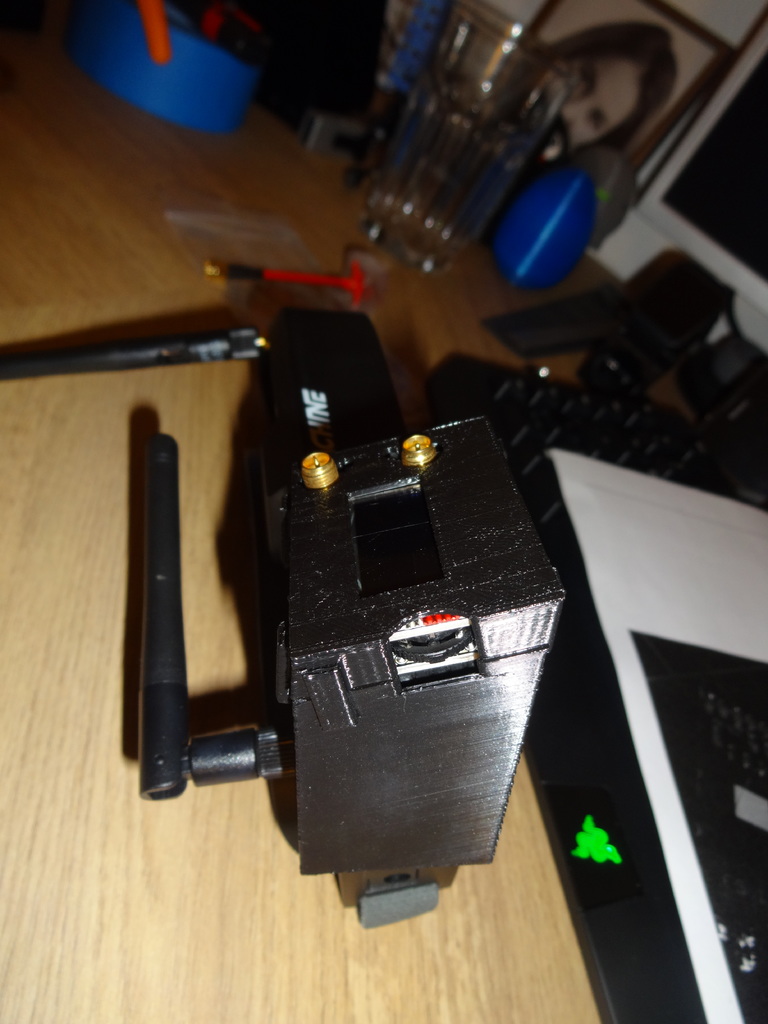 Miniatura 17 do modelo 3D Eachine EV100 Receiver Case Mod
