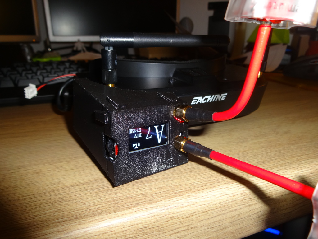 Miniatura 19 do modelo 3D Eachine EV100 Receiver Case Mod